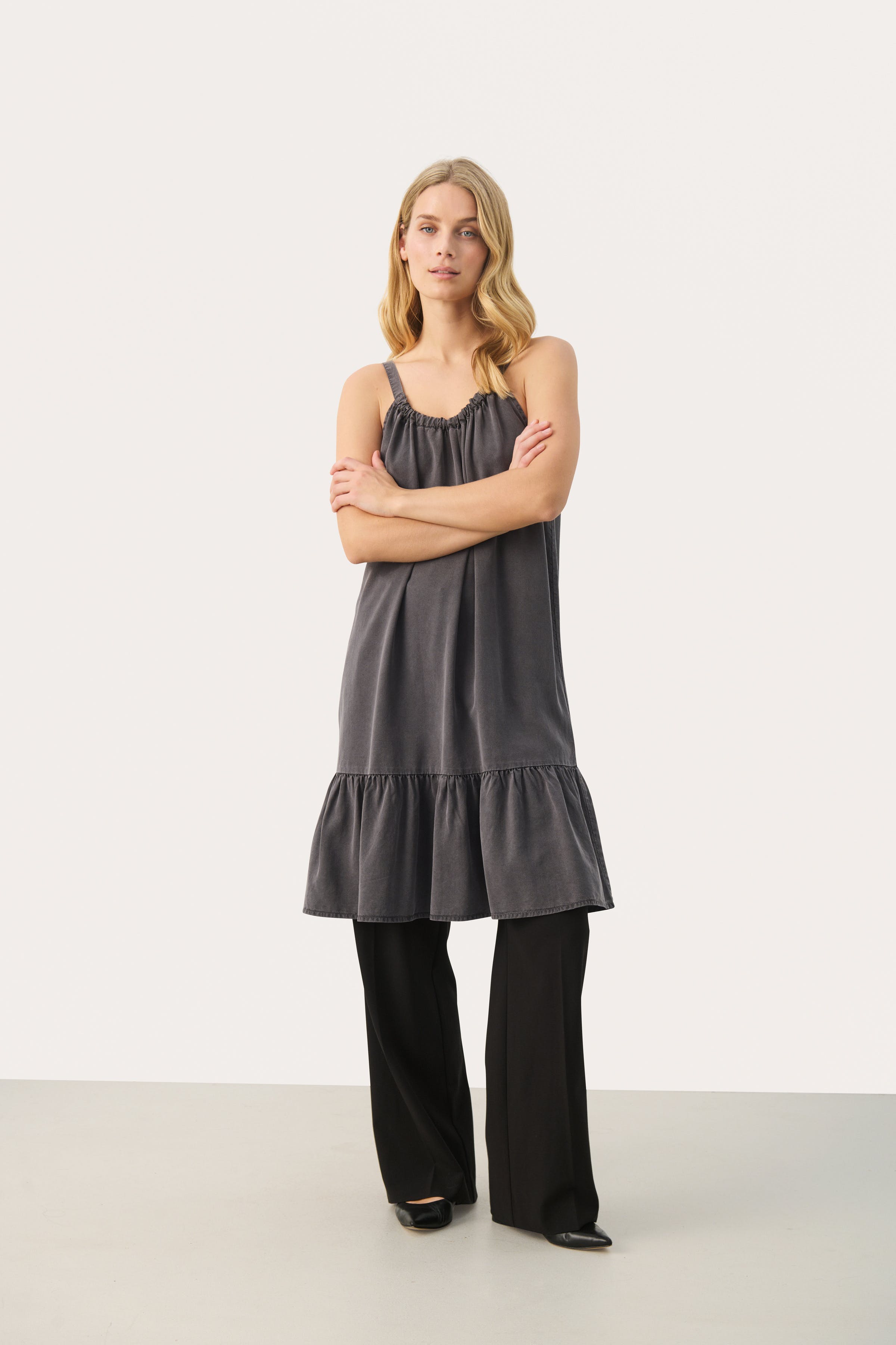 JazellePW Kjole LOOKBOOK BACK 30308789-194205