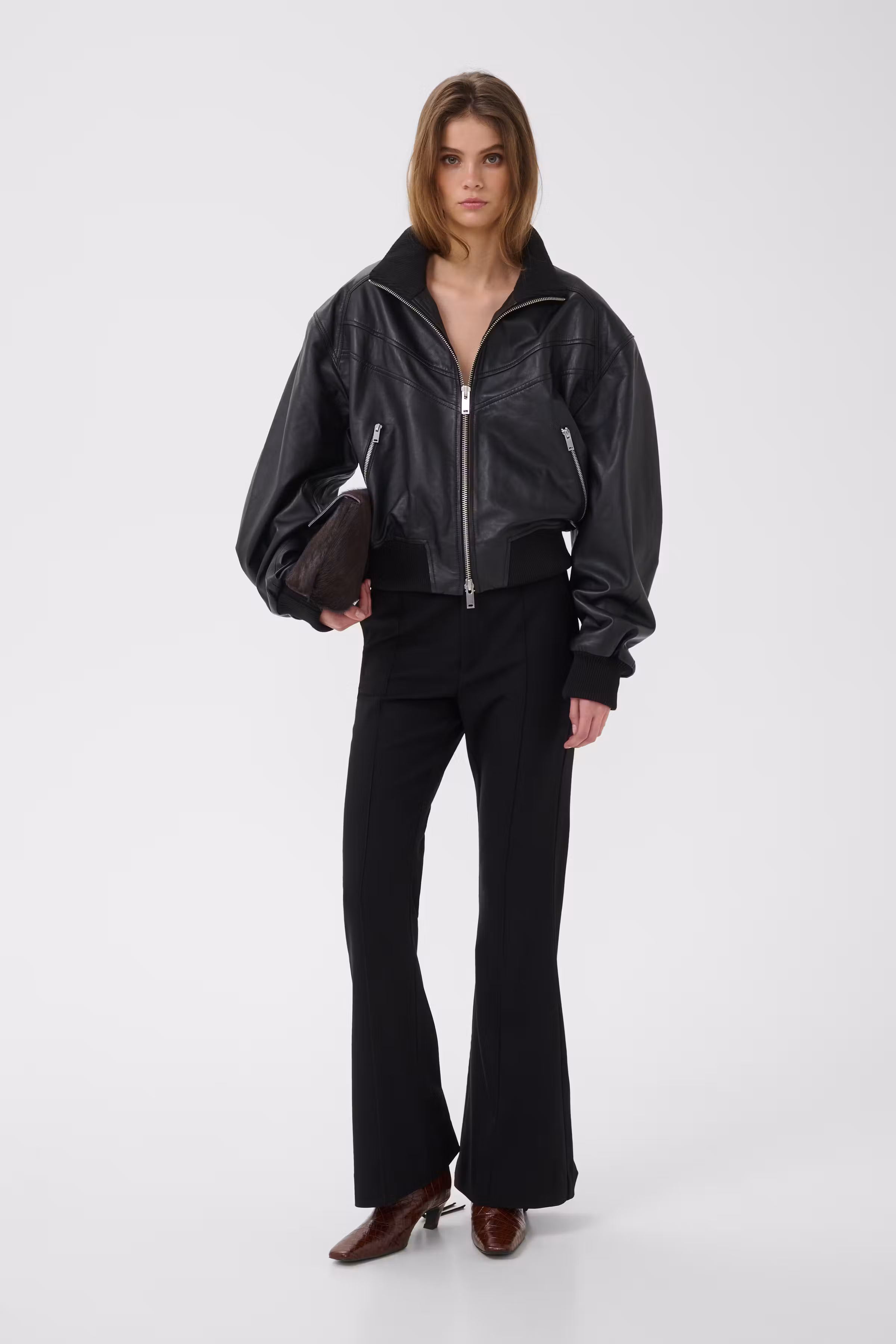 GZhannie Outerwear LOOKBOOK FRONT 10911607-100017