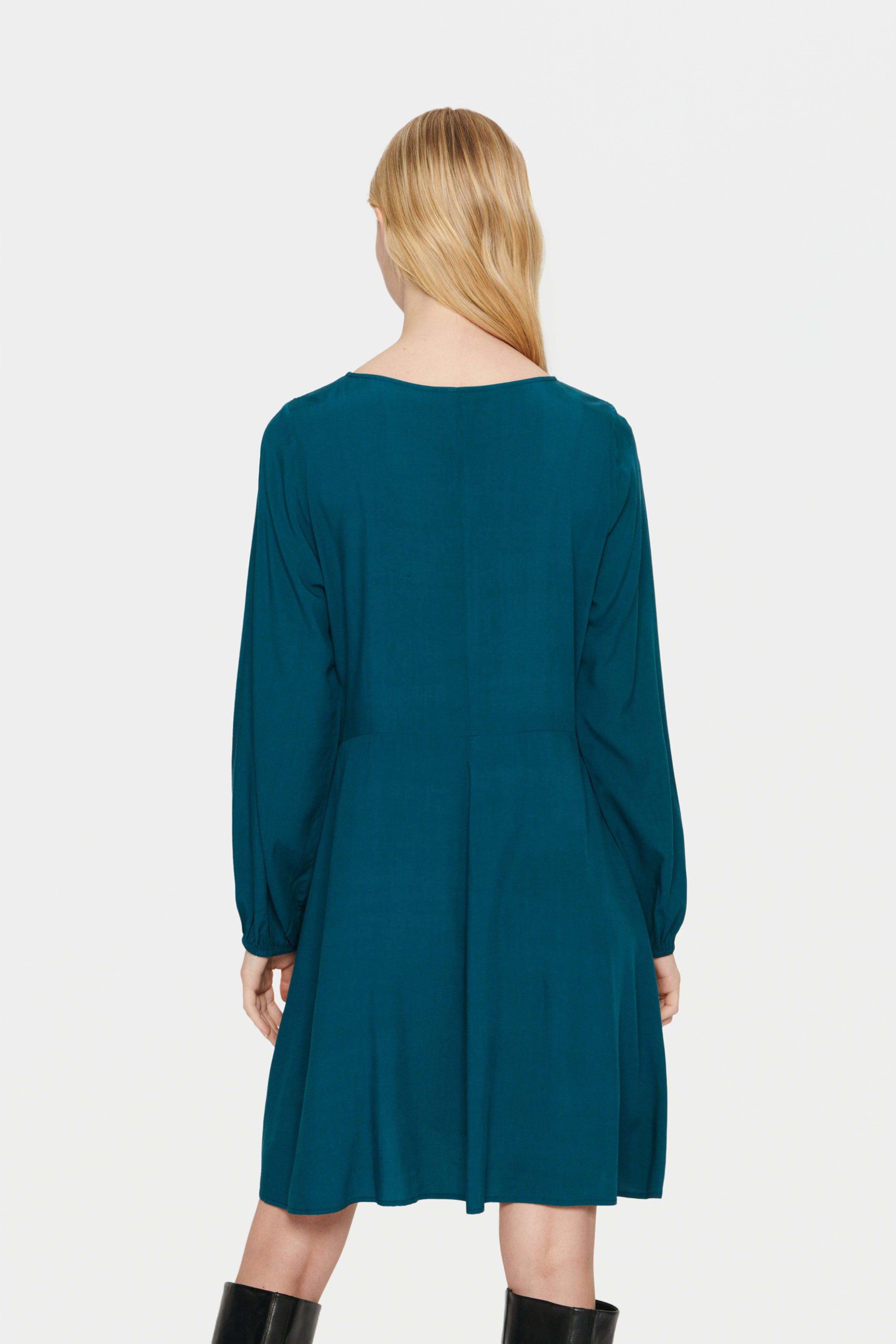 GislaSZ Kleid LOOKBOOK BACK 30512767-194326