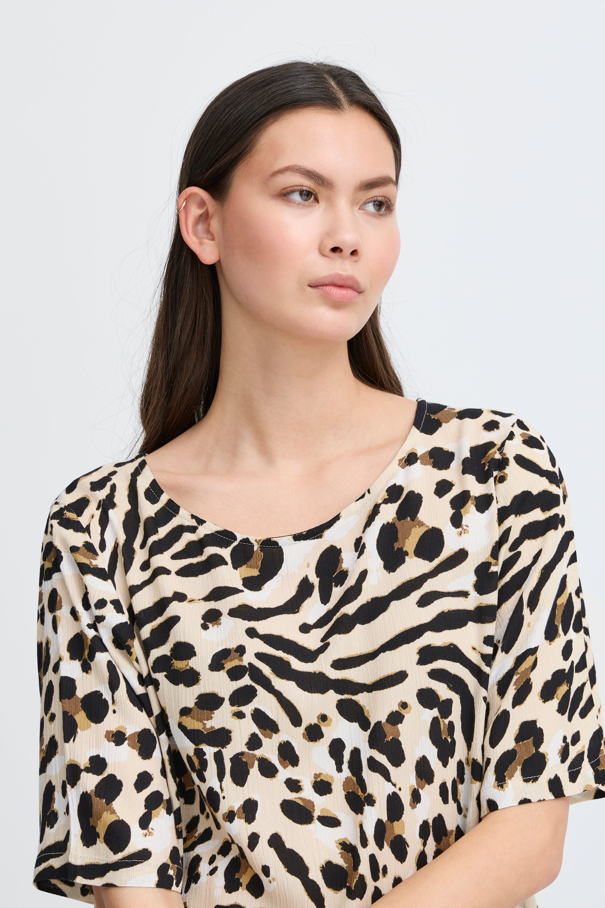 Kurzarm-Bluse LOOKBOOK DETAIL 20122971-204480