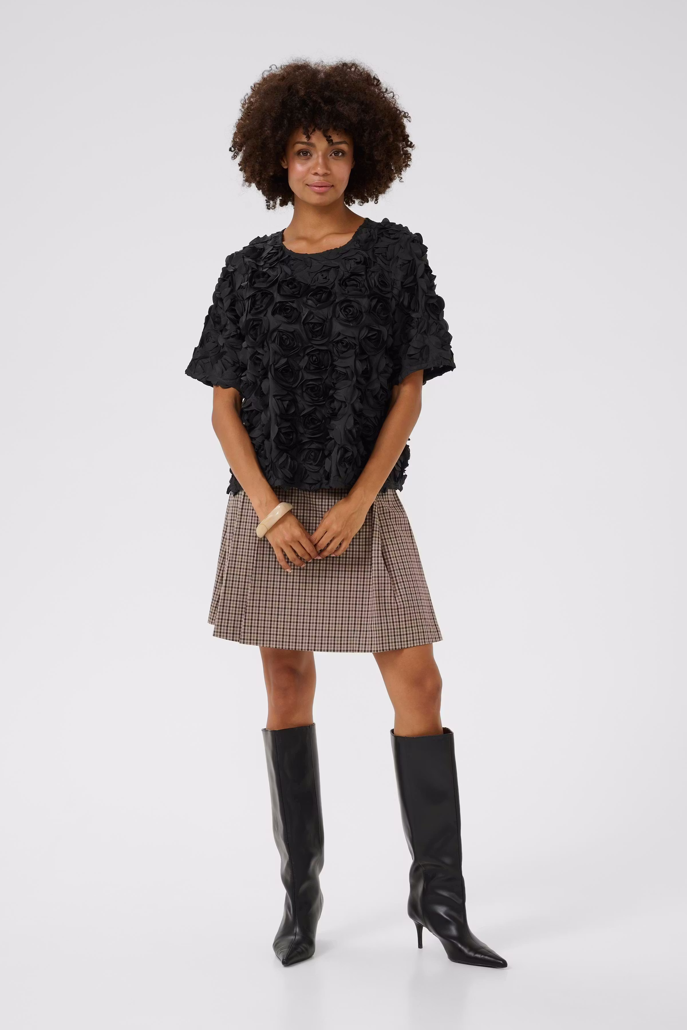 CUcebrine Bluse med blomster LOOKBOOK FRONT 50112316-500012