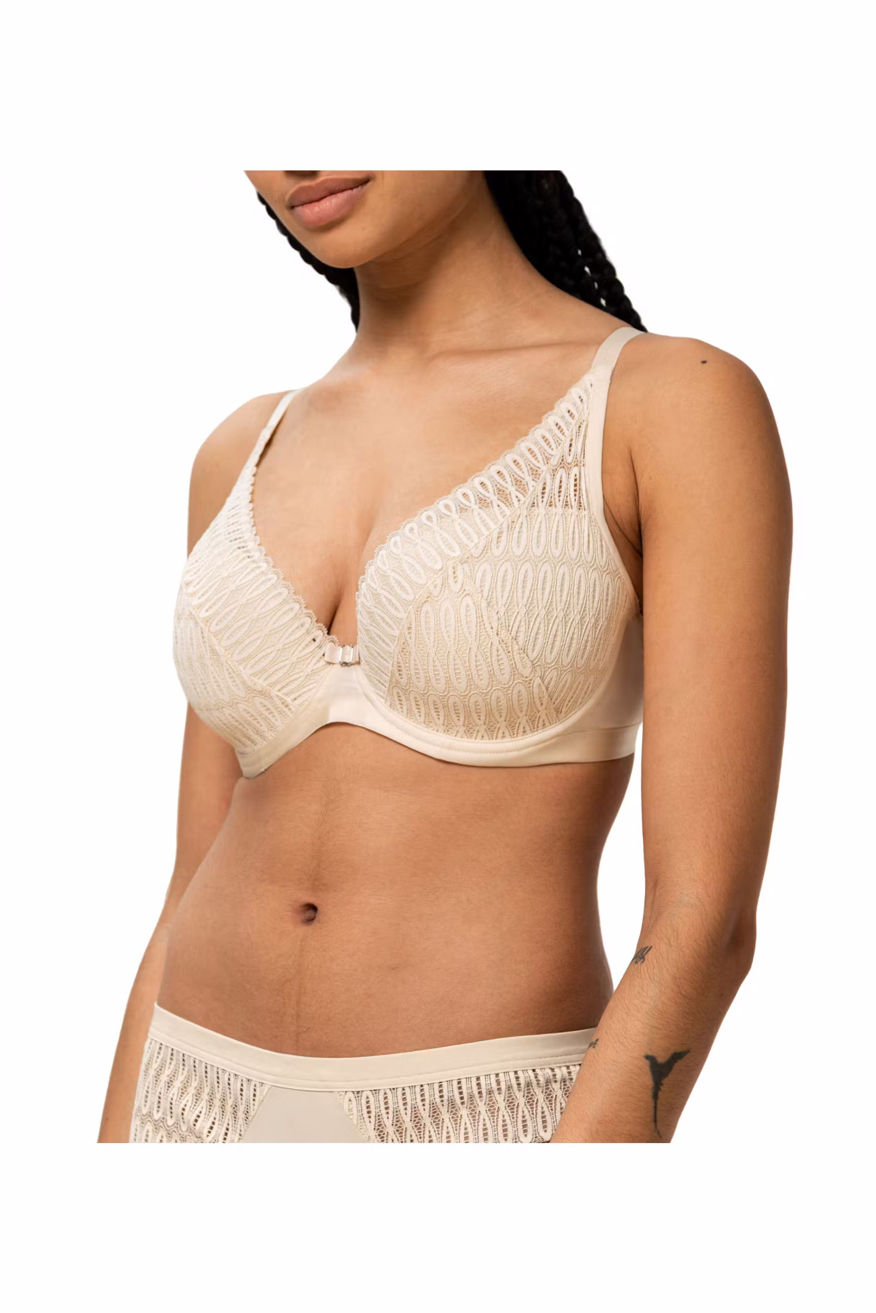 AuraSpotlight Bra LOOKBOOK FRONT 40500104-T6720