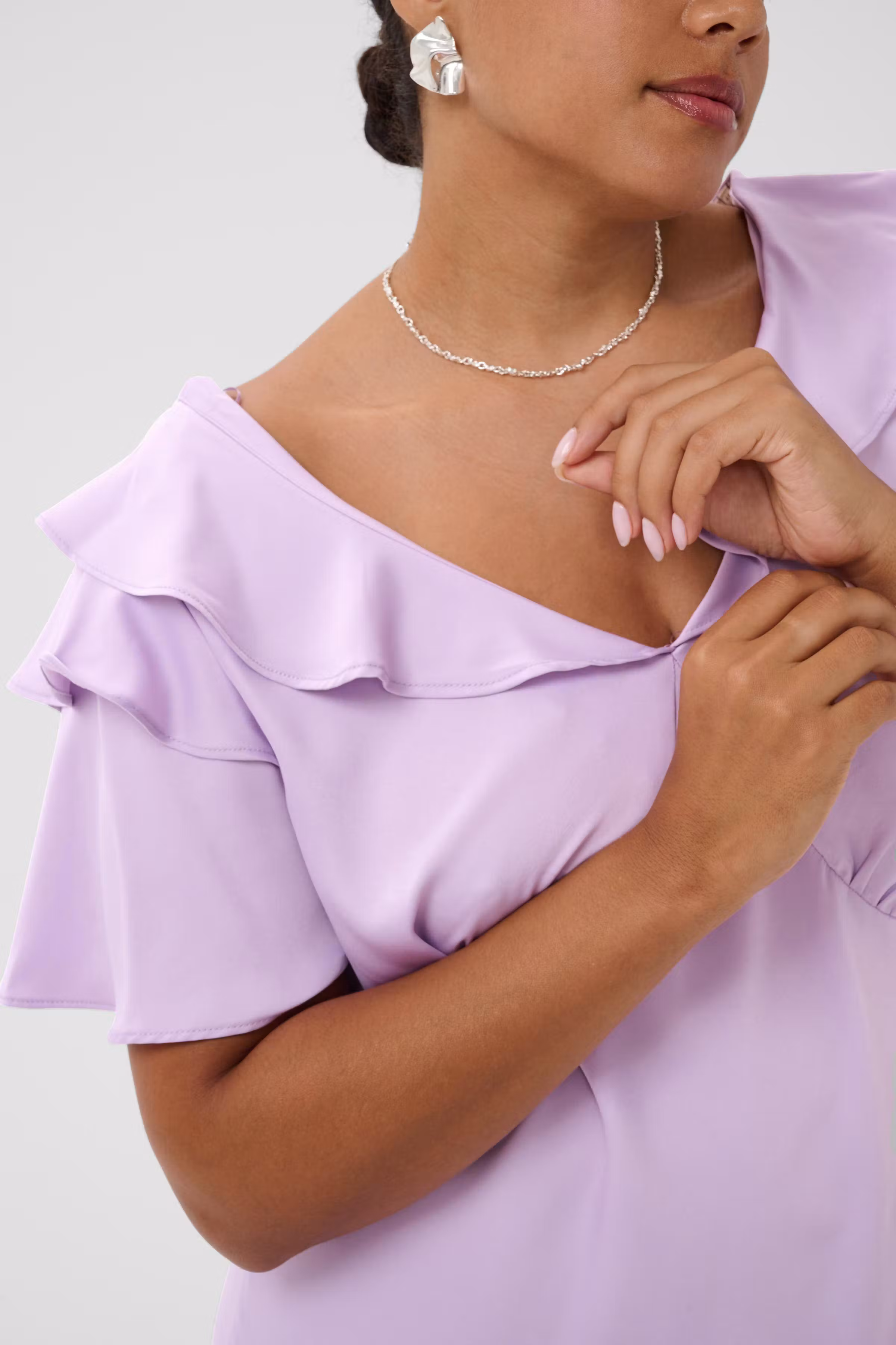 KCjamie Kleid LOOKBOOK DETAIL 10584344-143612