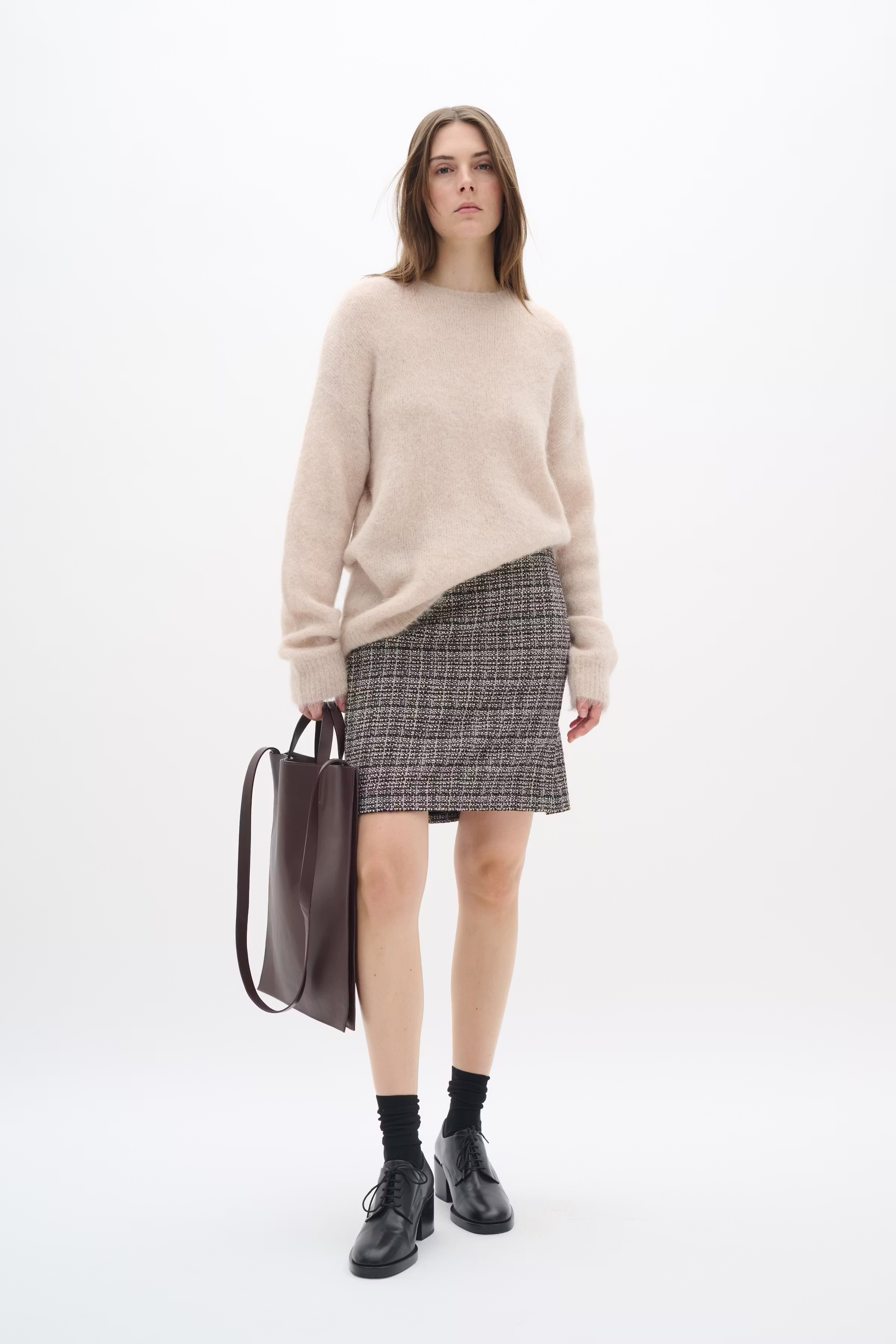 YaraIW Kjol LOOKBOOK FRONT 30109820-300313