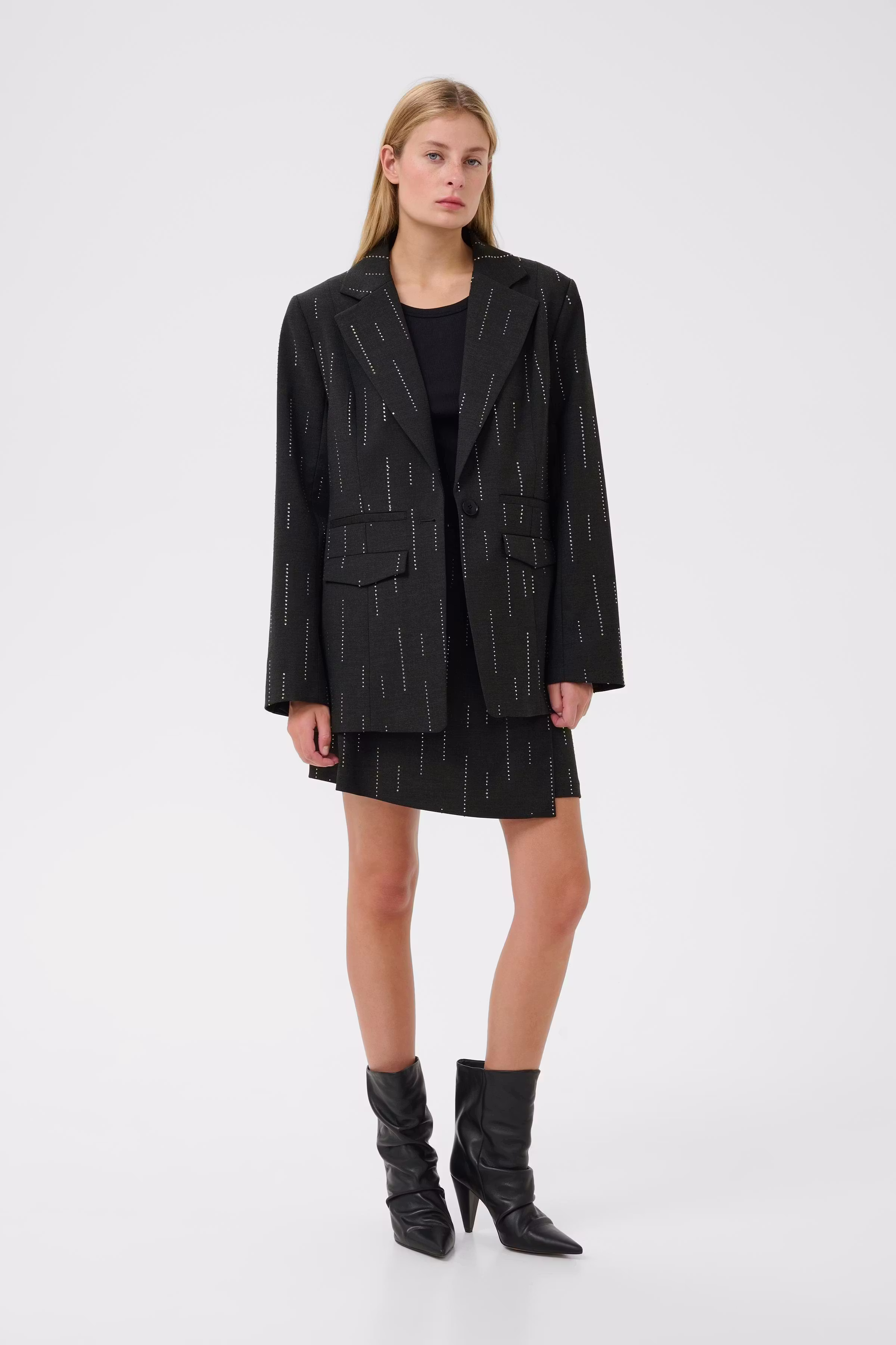 GZadira Blazer LOOKBOOK FRONT 10910707-100494