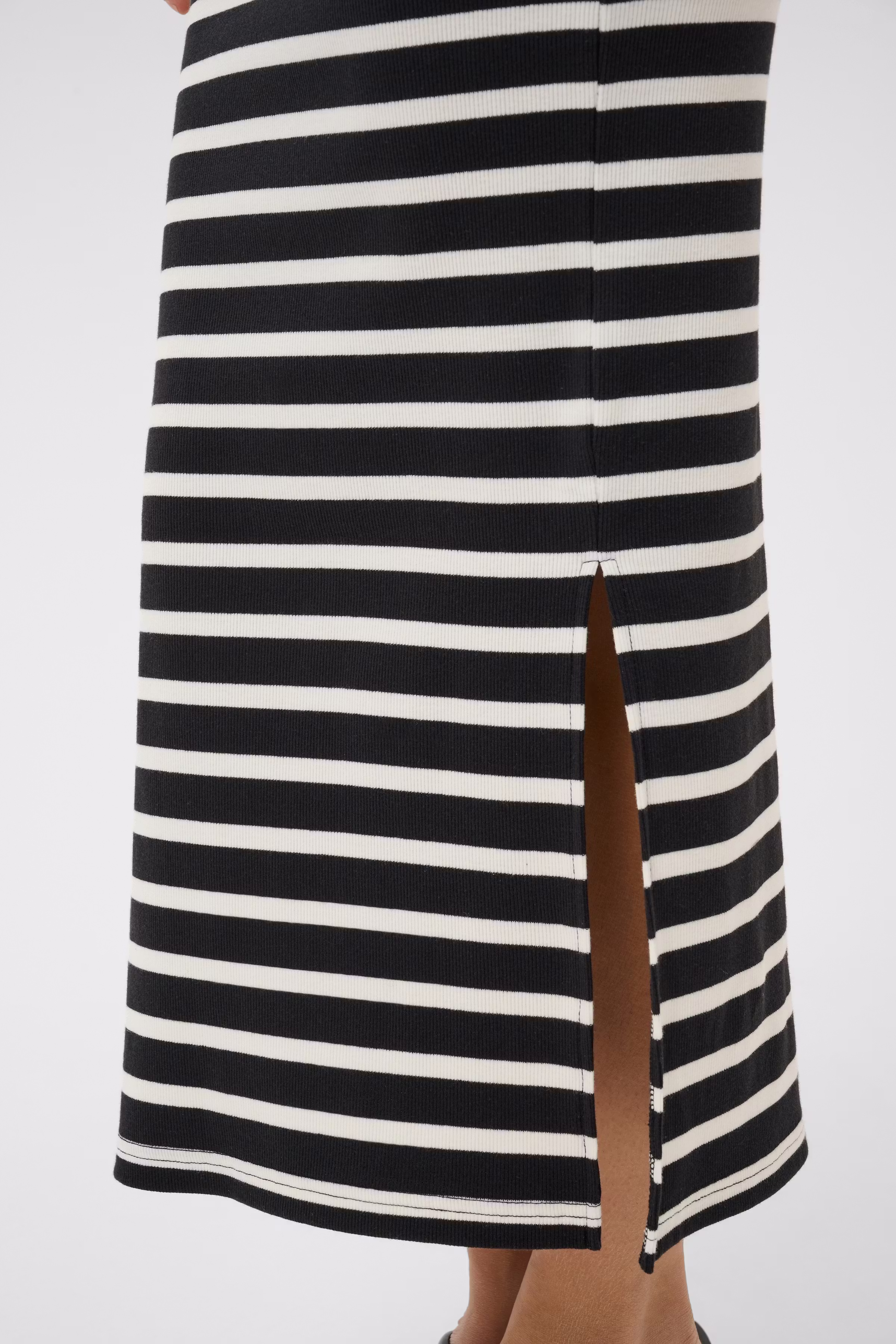 KAcarna Kleid LOOKBOOK DETAIL 10512485-1000059