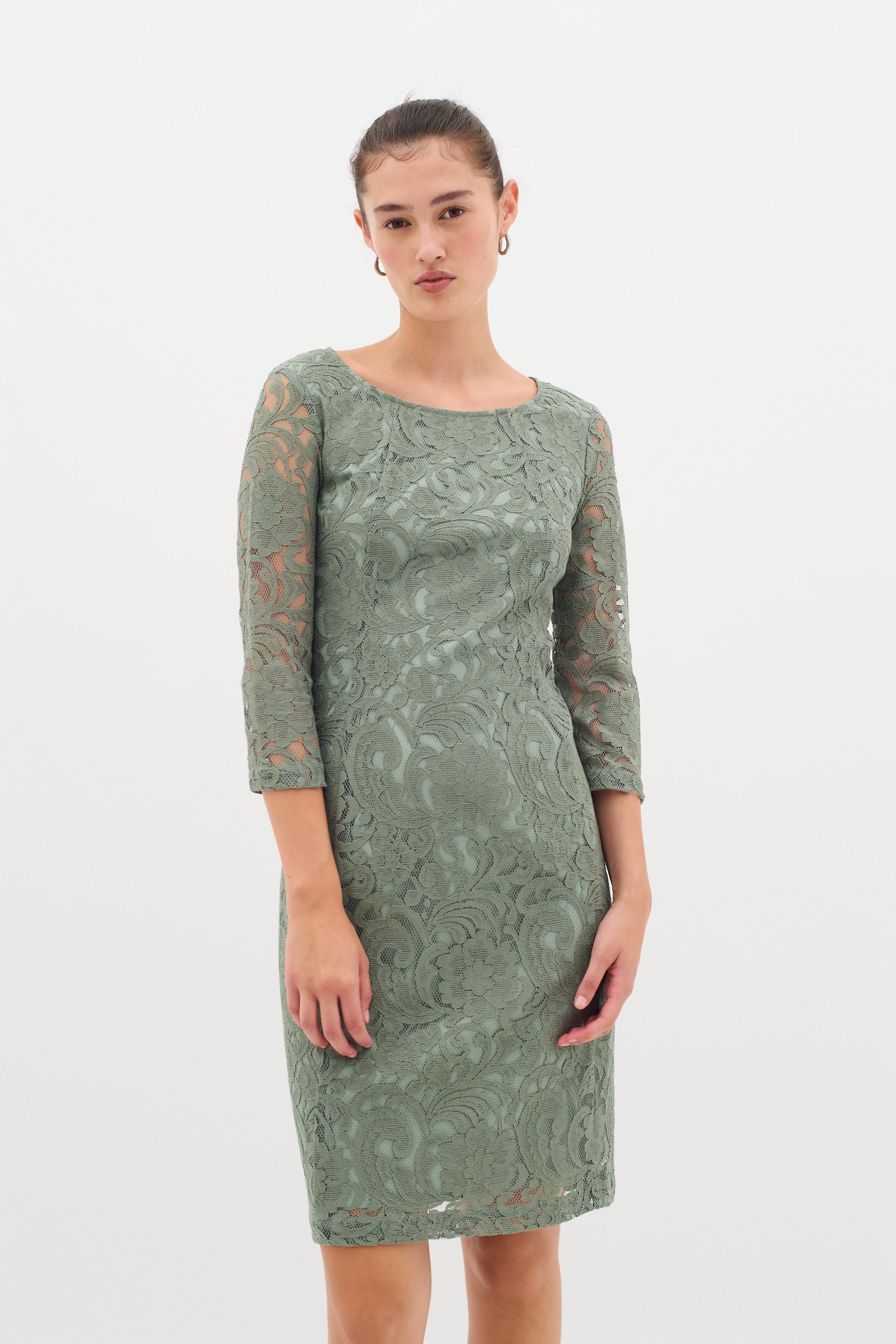 MaddyIW Kjole LOOKBOOK FRONT 30110643-185806