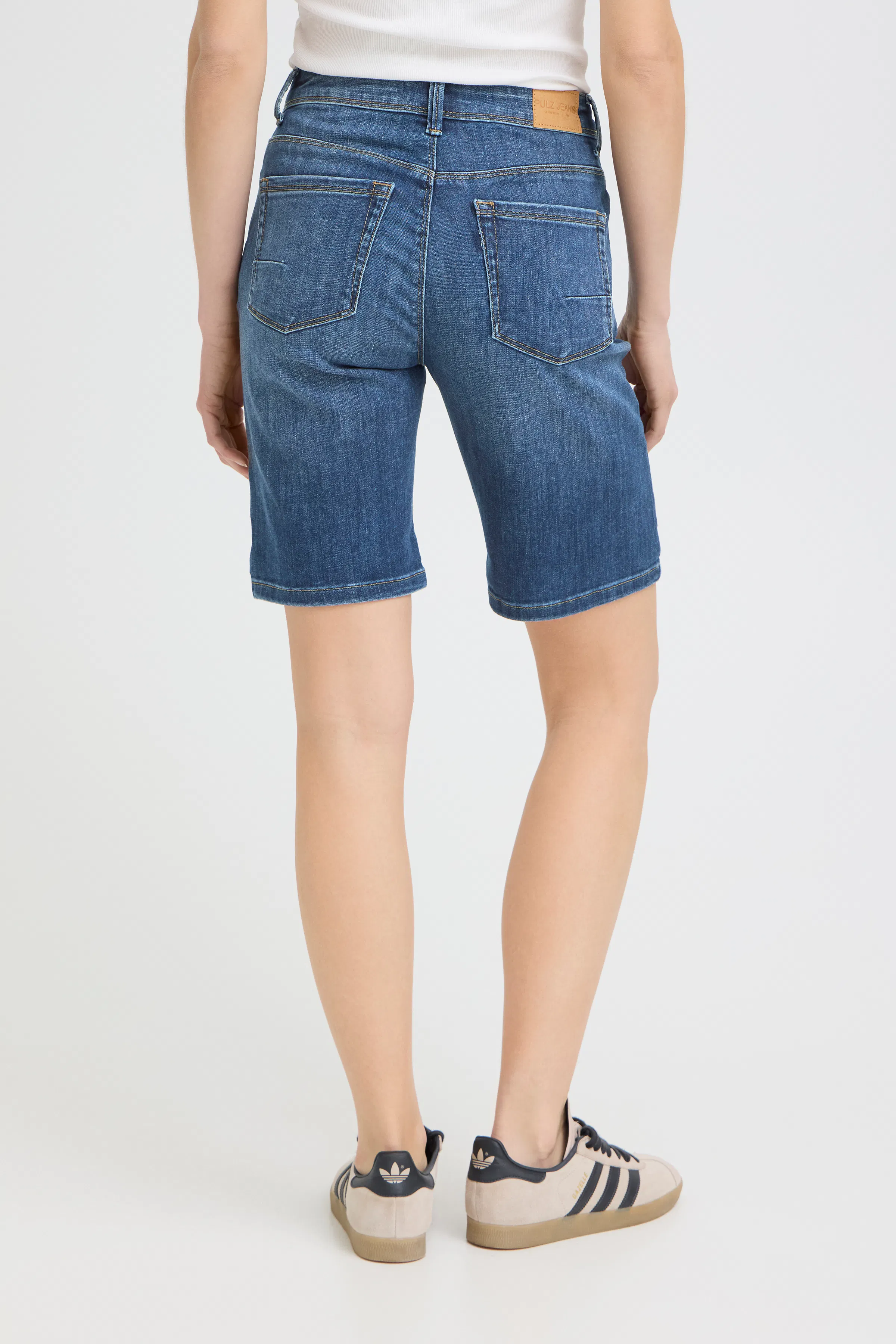 PZKAYLA Shorts LOOKBOOK BACK 50210339-200005