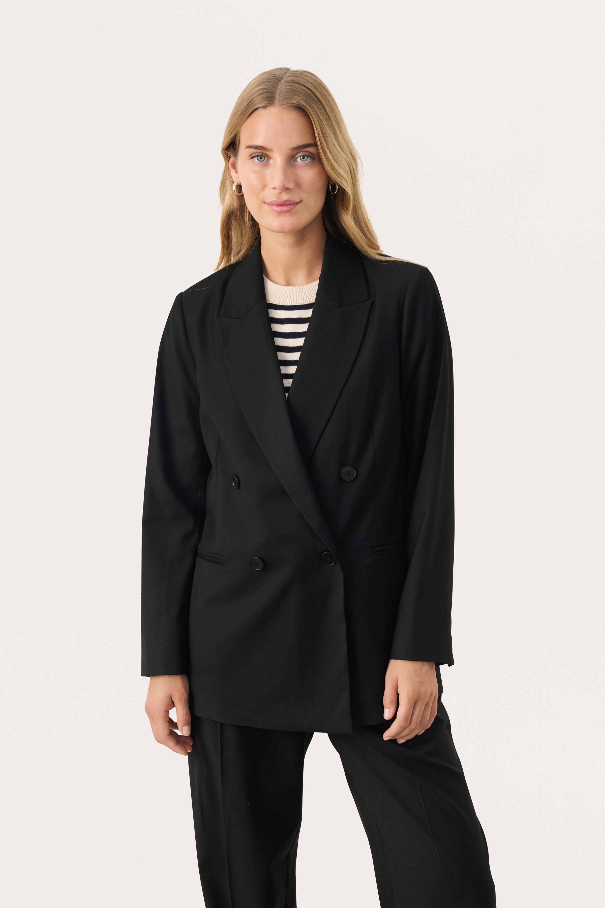 DafnesPW Blazer LOOKBOOK FRONT 30310070-194008