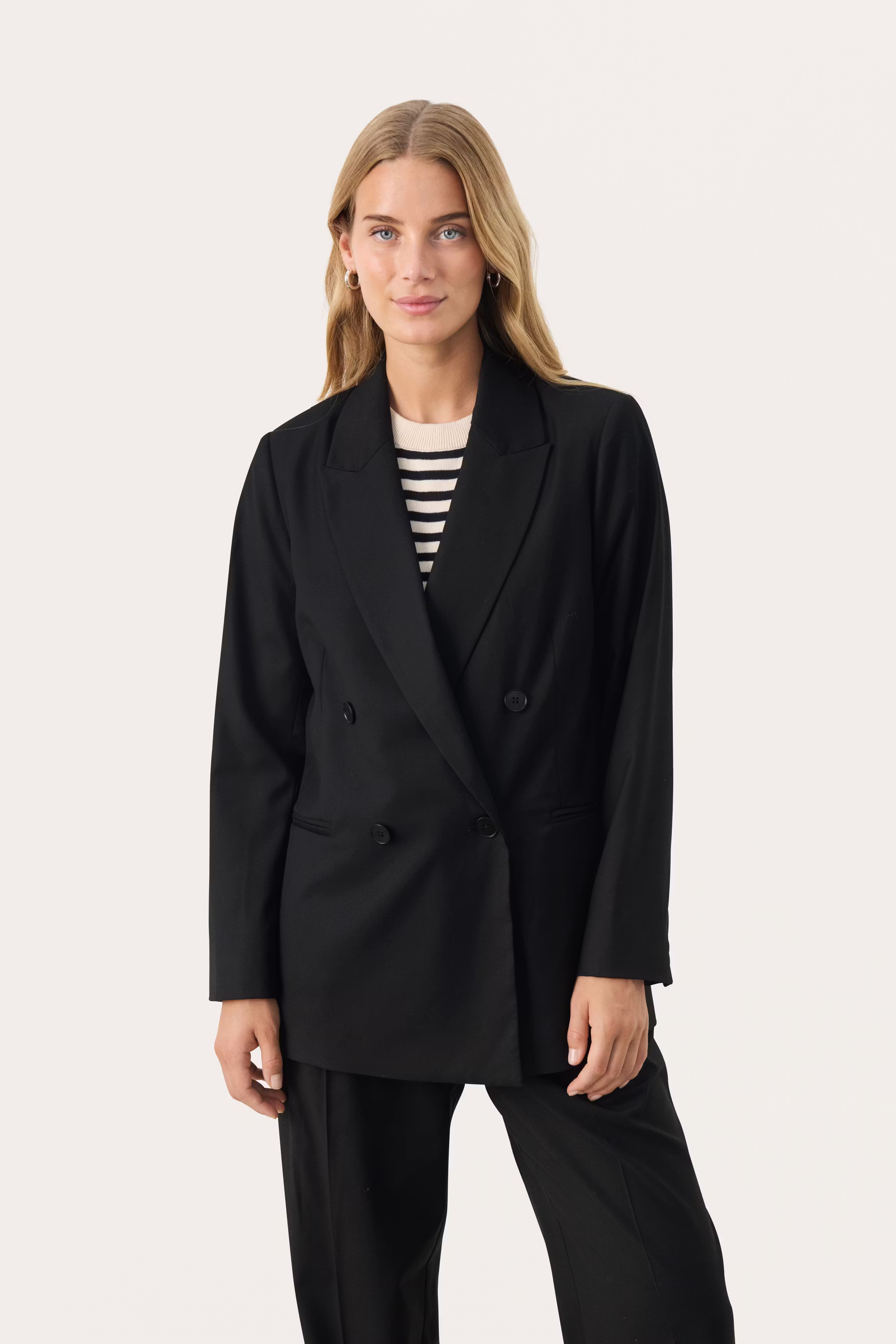 DafnesPW Blazer LOOKBOOK FRONT 30310070-194008