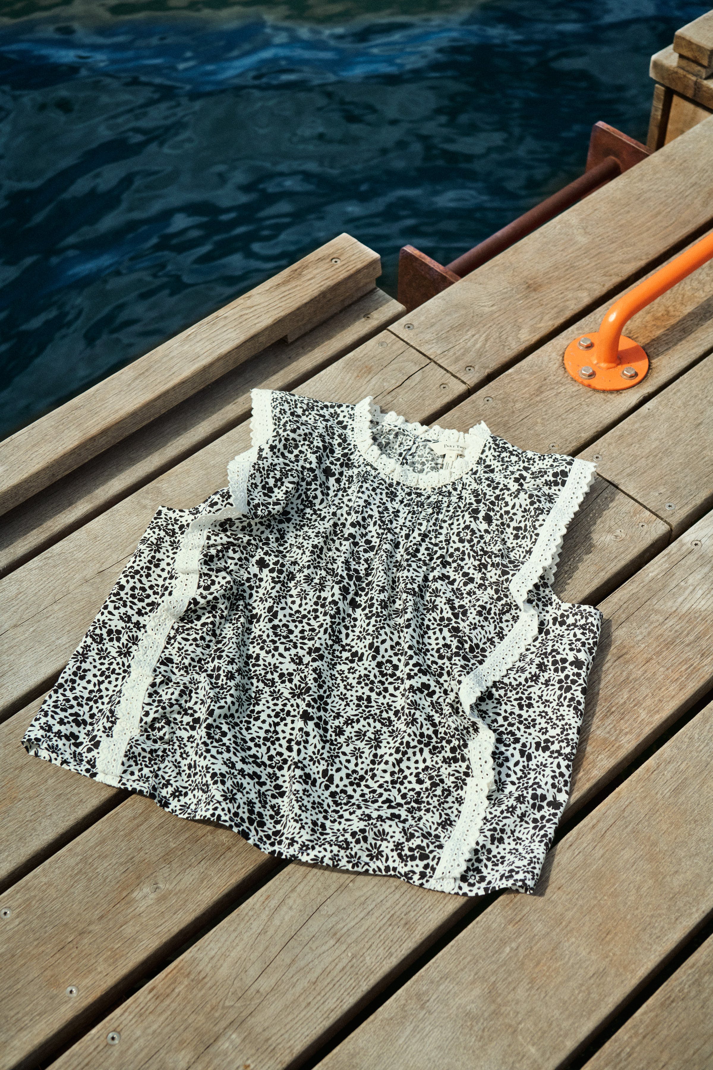 TheanaPW Top LOCATION NONE 30309834-303968