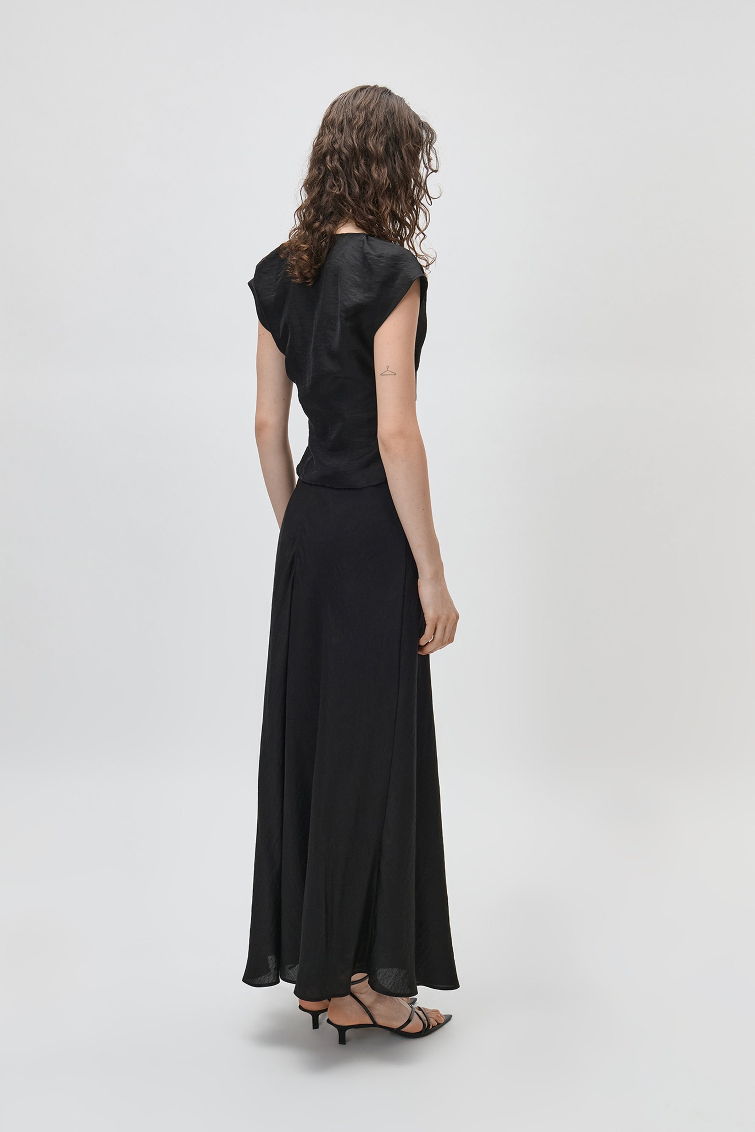 IOSOFIA Skirt LOOKBOOK BACK 30600651-BK999