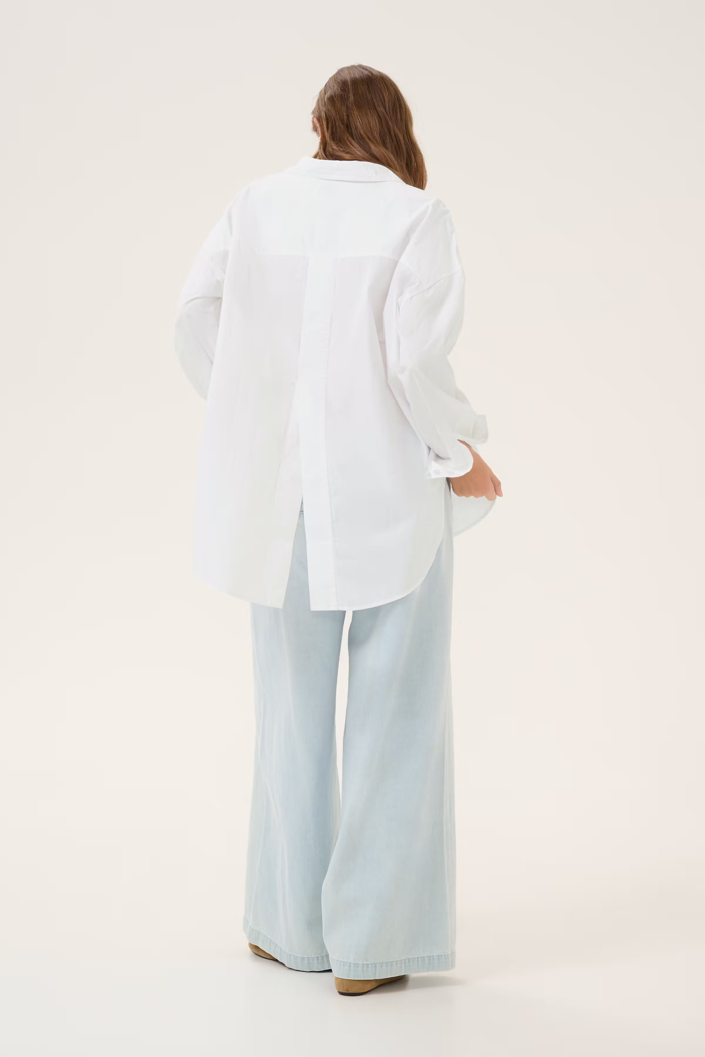 SunnaMW Boxy Shirt LOOKBOOK FRONT 10705021-110601