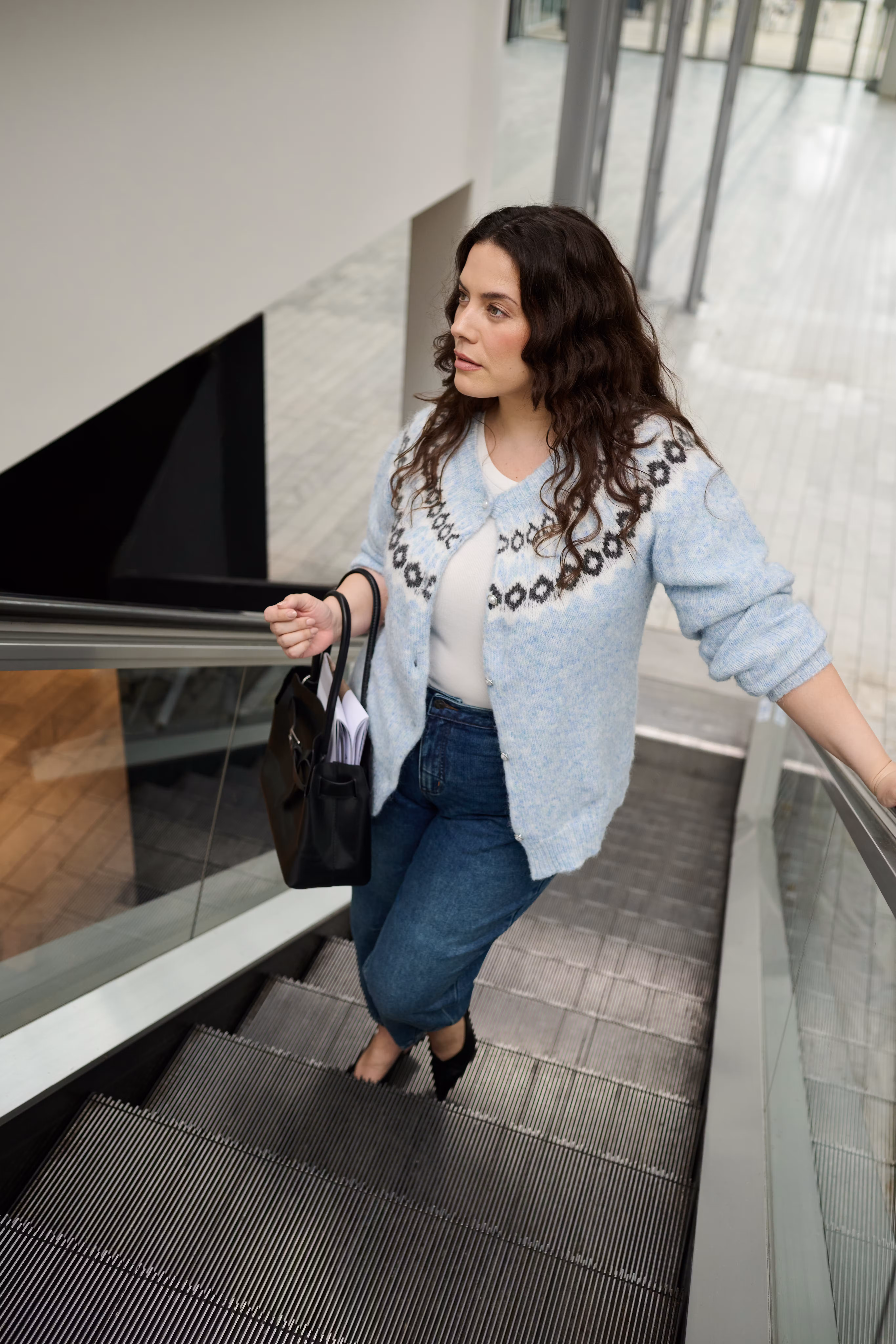 KCbettany Cardigan LOCATION NONE 10584429-110066