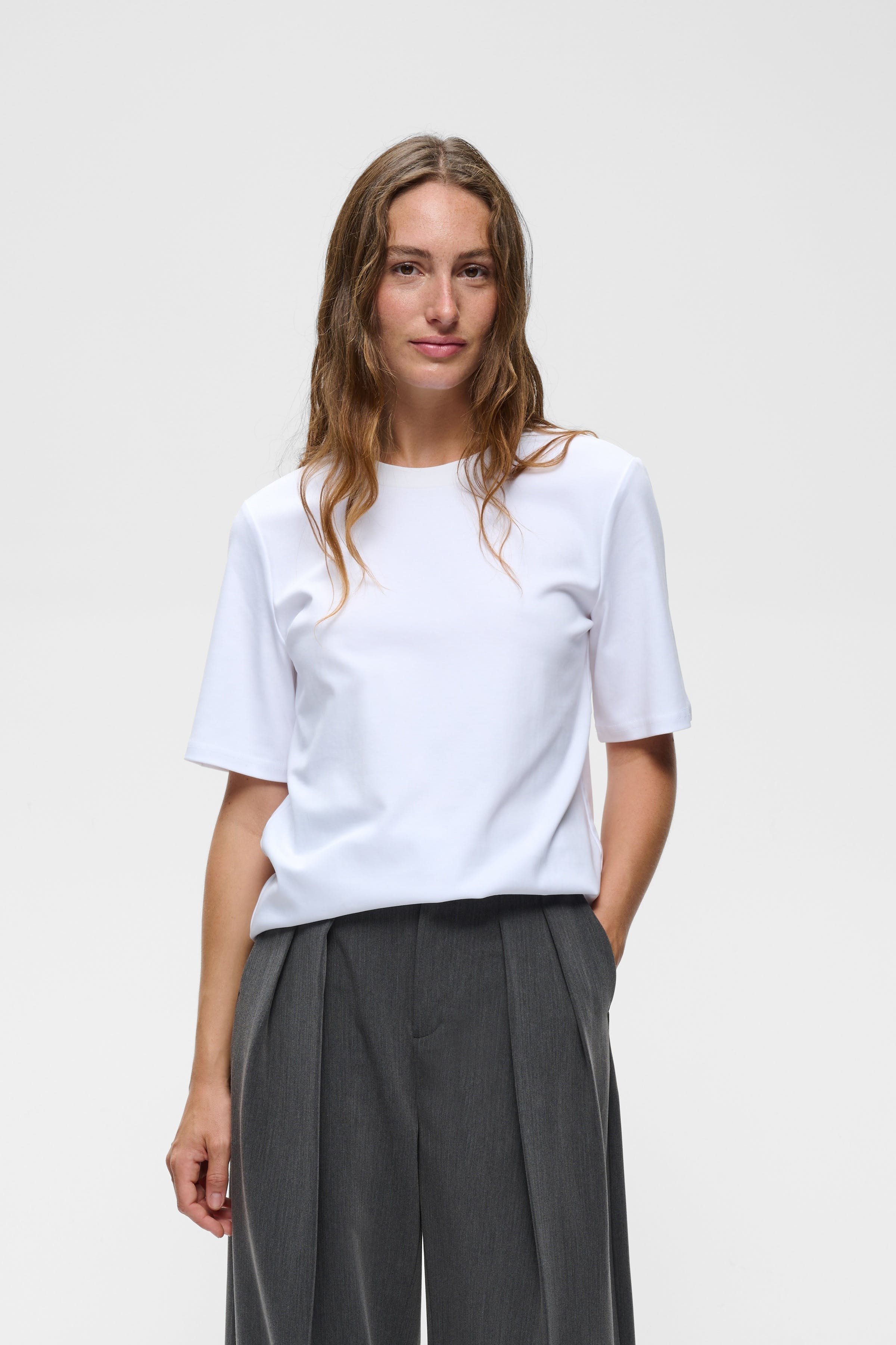 ALISTONIW T-shirt LOOKBOOK FRONT 30113242-300001