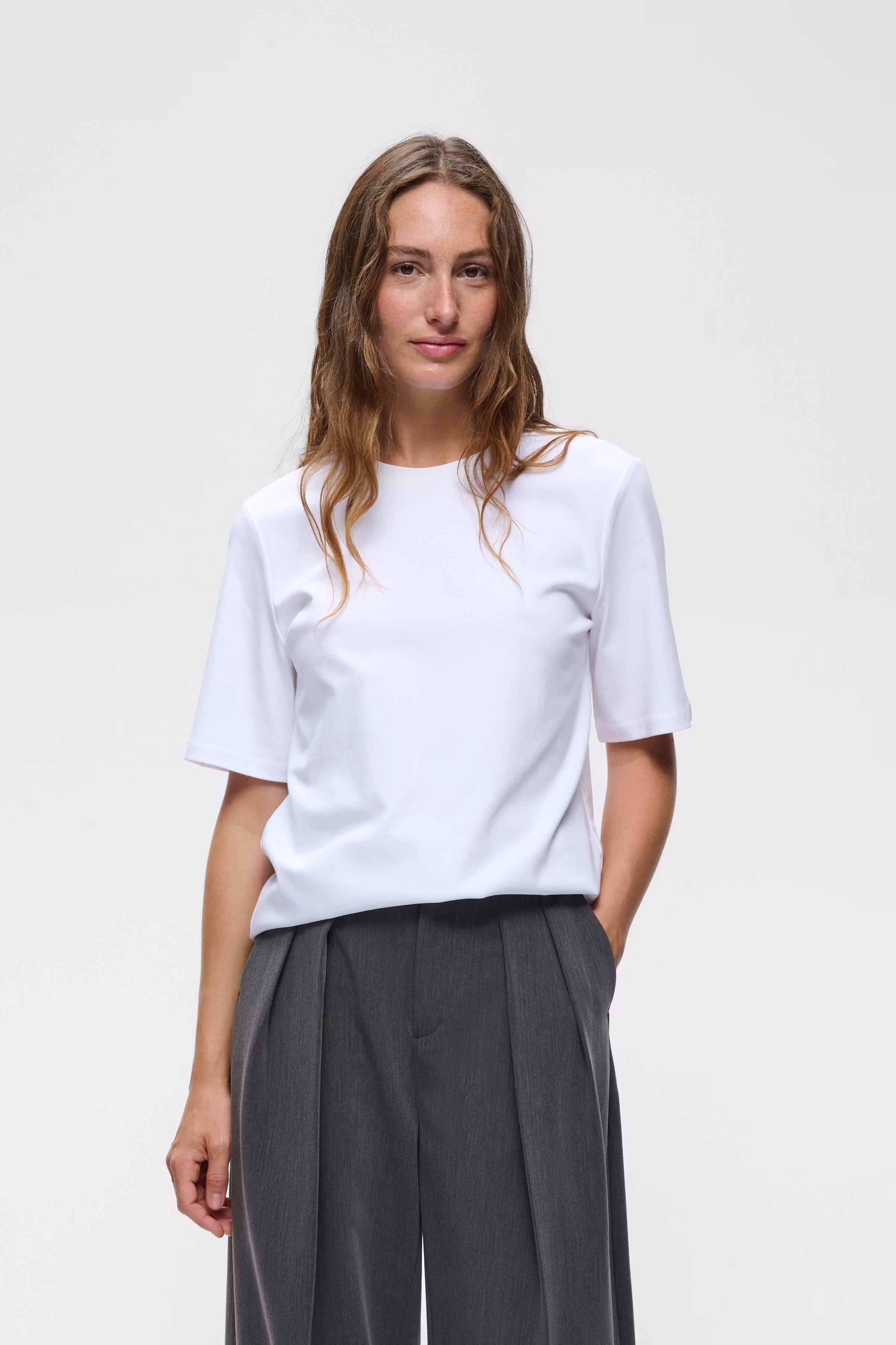 ALISTONIW T-shirt LOOKBOOK FRONT 30113242-300001