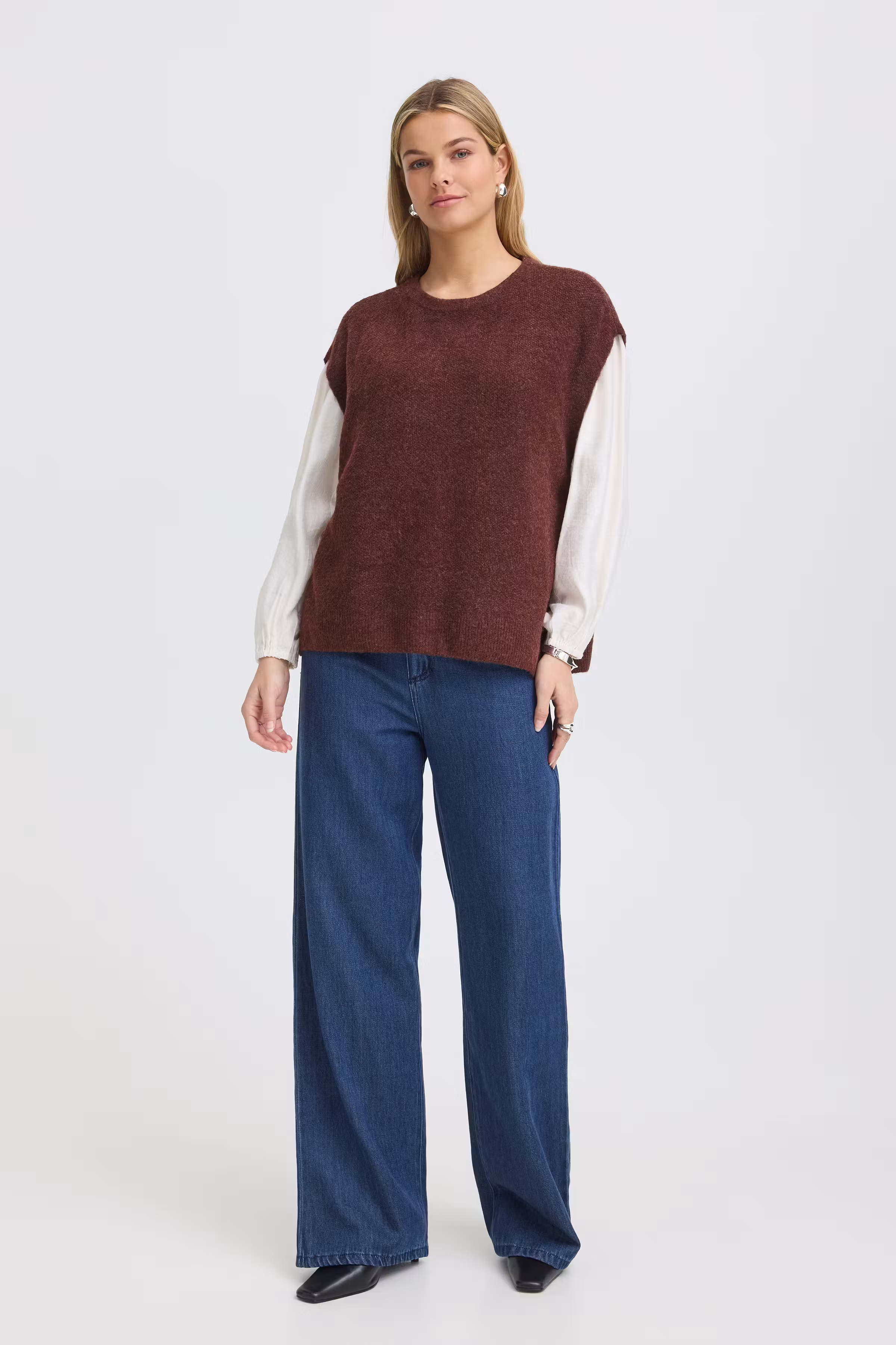 FRELISE Poncho LOOKBOOK FRONT 20618131-1913211