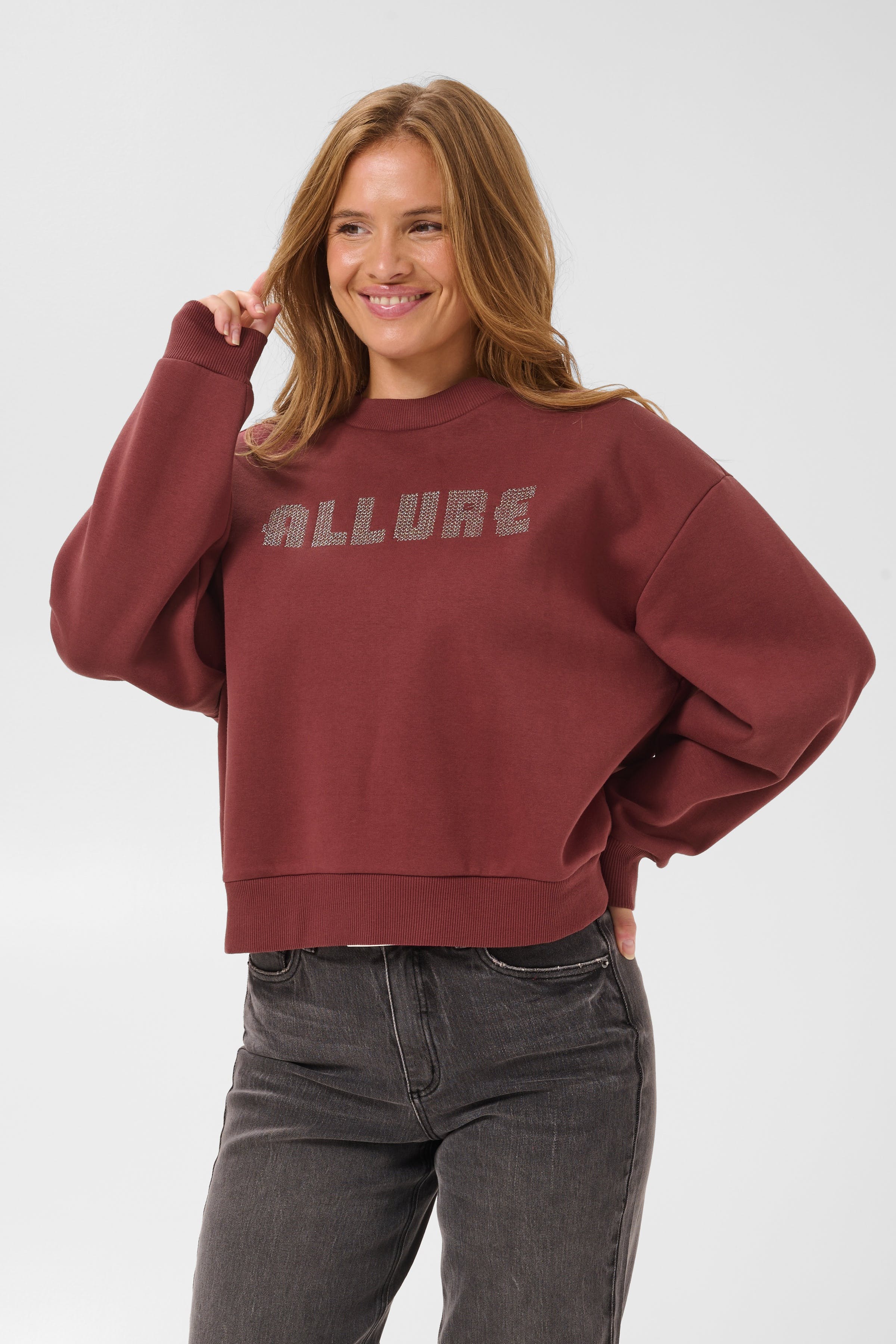 KAmelanie Sweatshirt LOOKBOOK FRONT 10512550-1000099