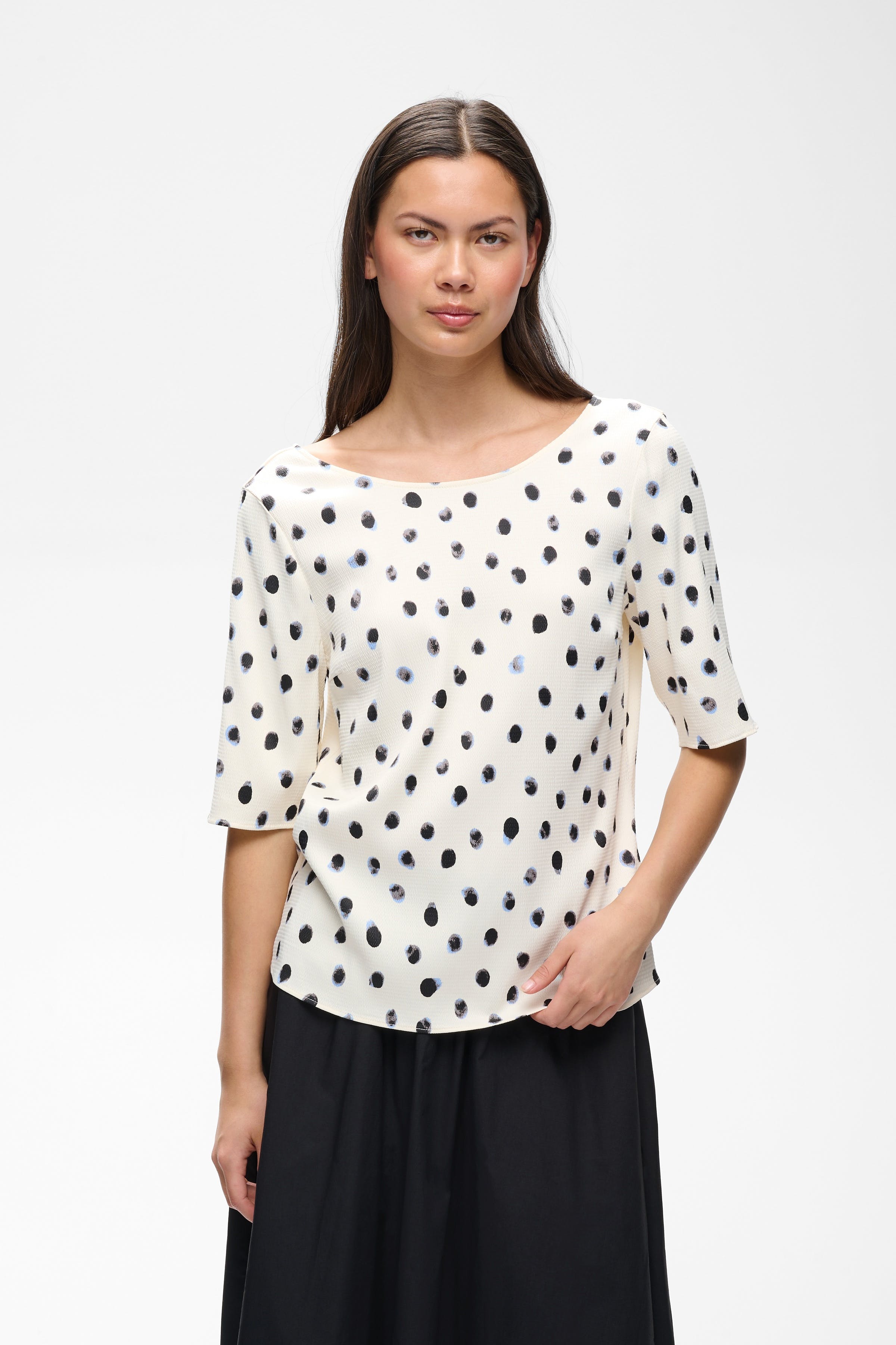 HENRIIW Top LOOKBOOK FRONT 30113103-900009019