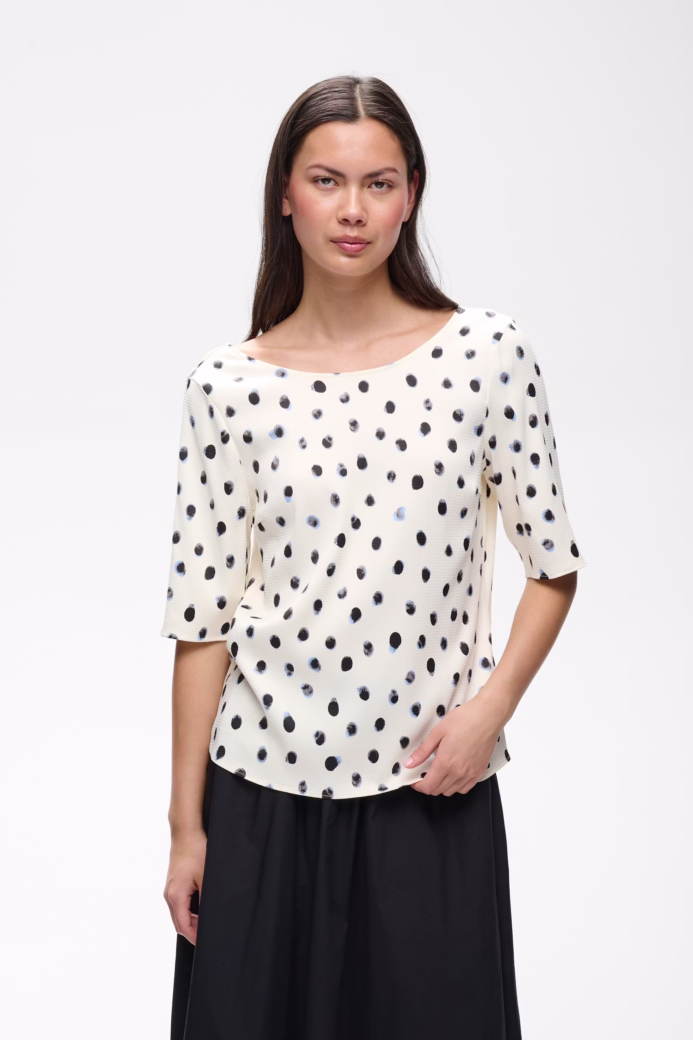 HENRIIW Top LOOKBOOK FRONT 30113103-900009019