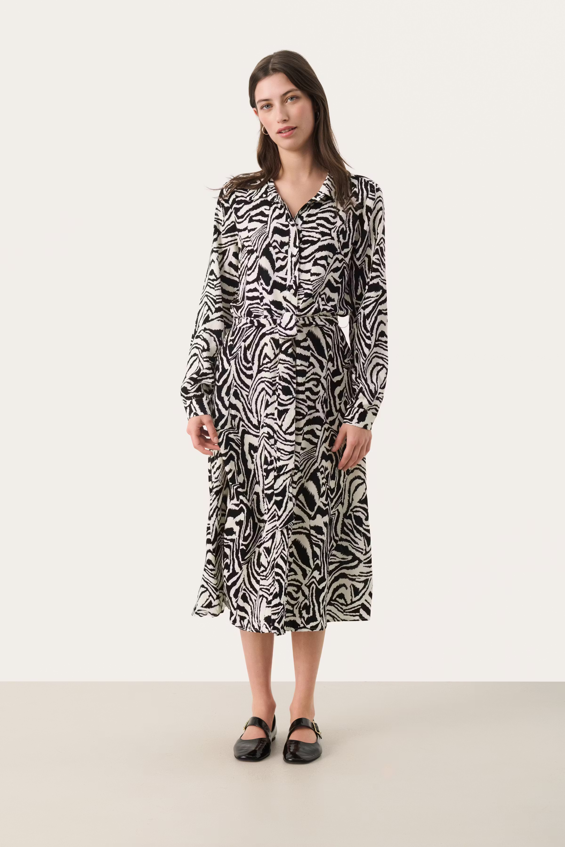 ShelbyPW Shirt dress LOOKBOOK FRONT 30308340-304011