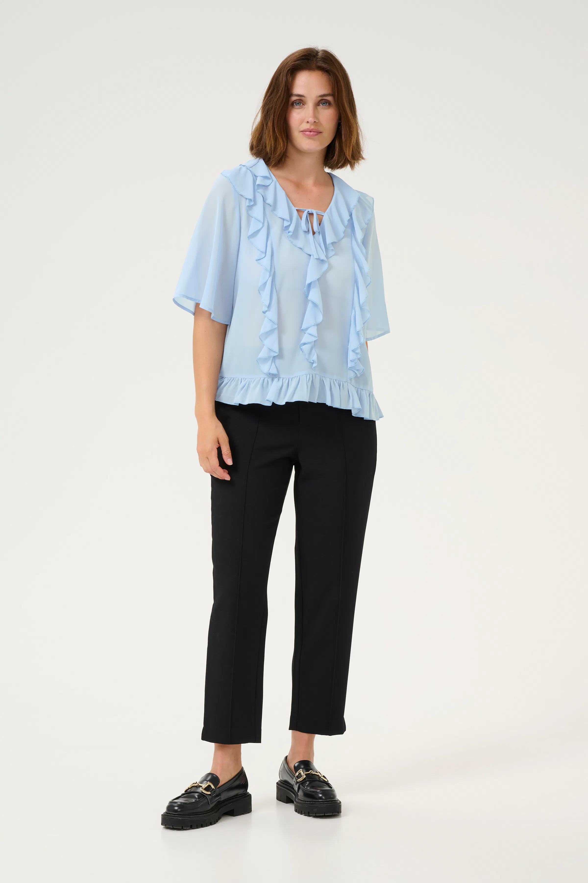 KAninna Bluse LOOKBOOK FRONT 10509811-164016