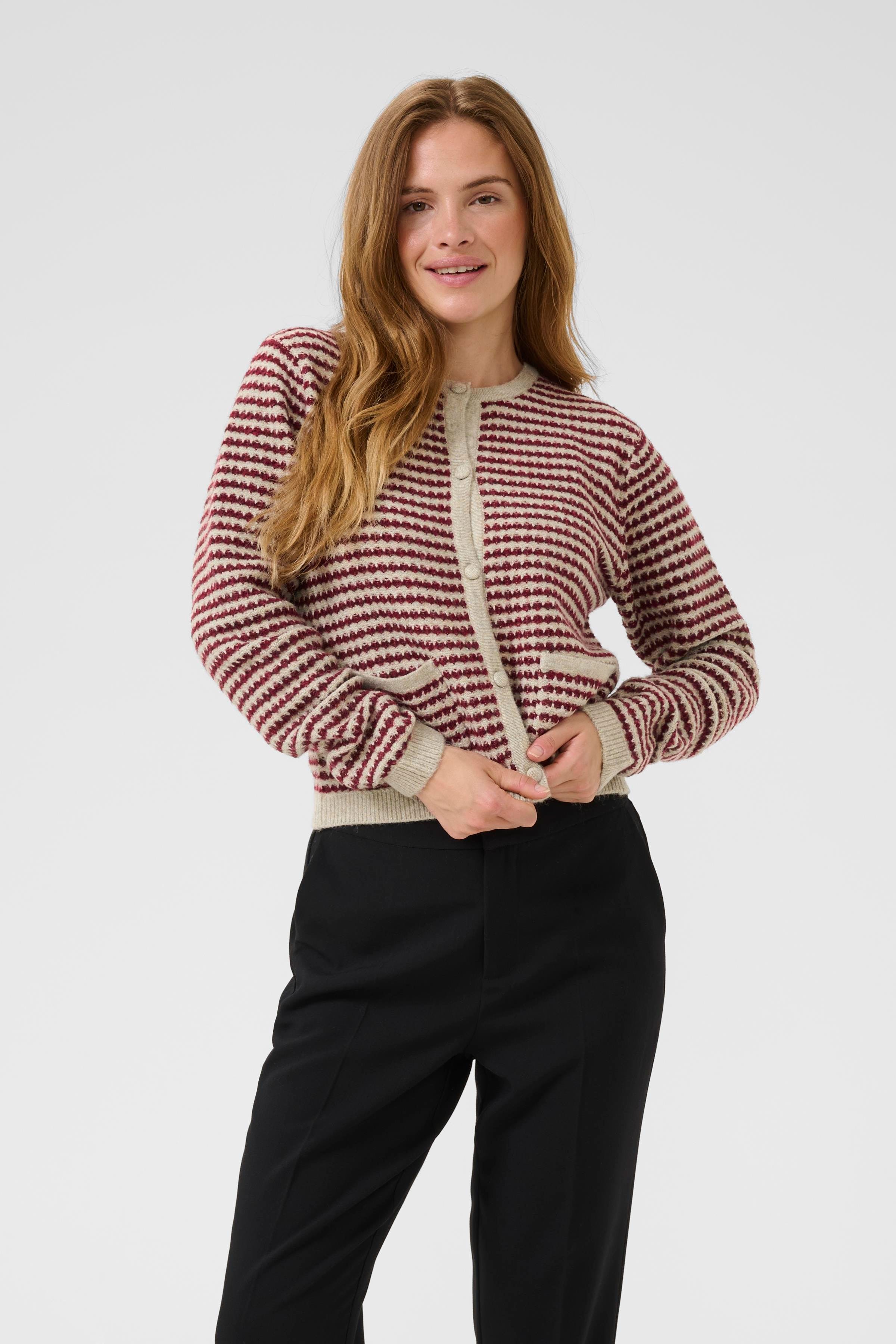 KAellery Cardigan LOOKBOOK FRONT 10509031-108781