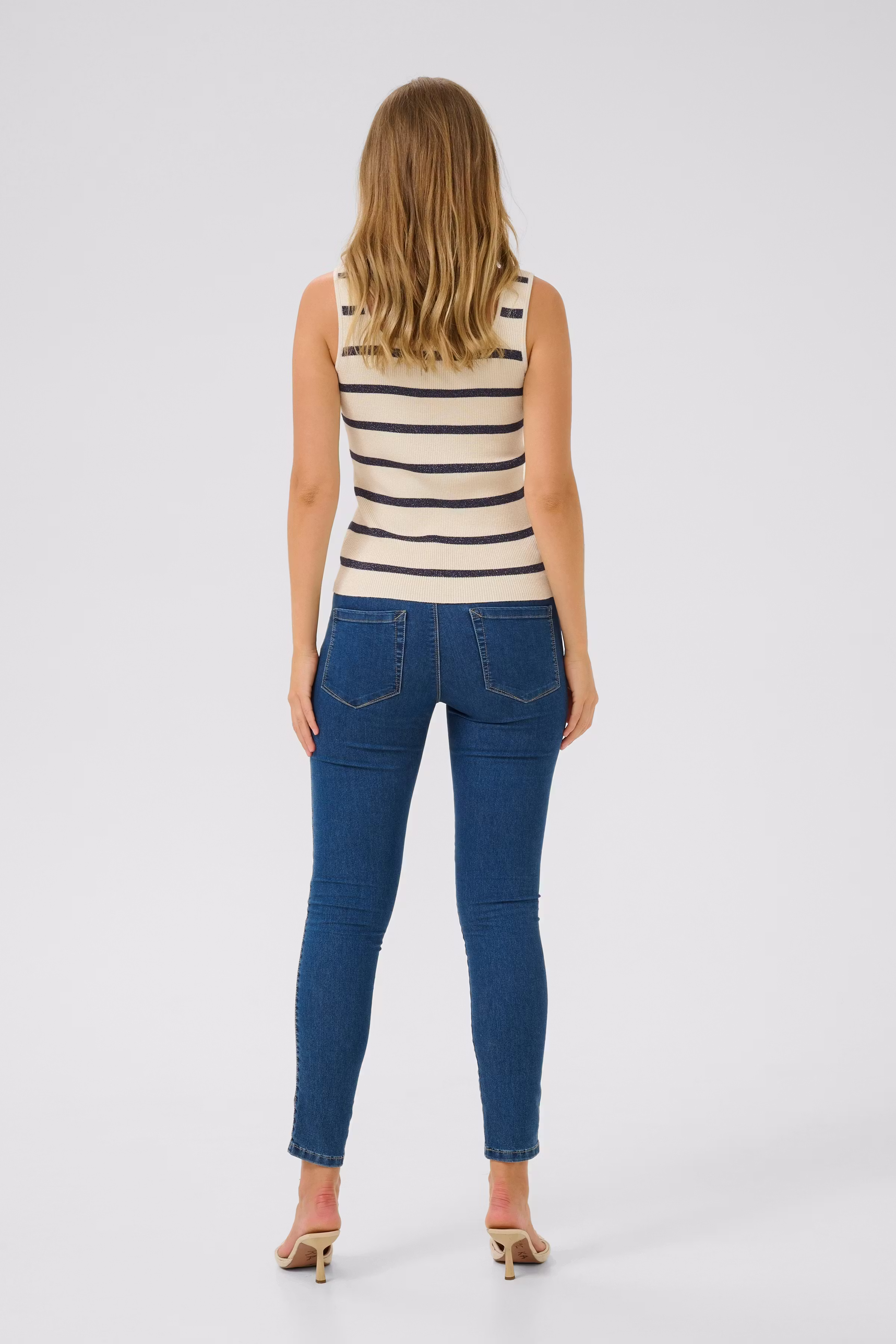 KAmorita Pullover LOOKBOOK BACK 10509947-107445