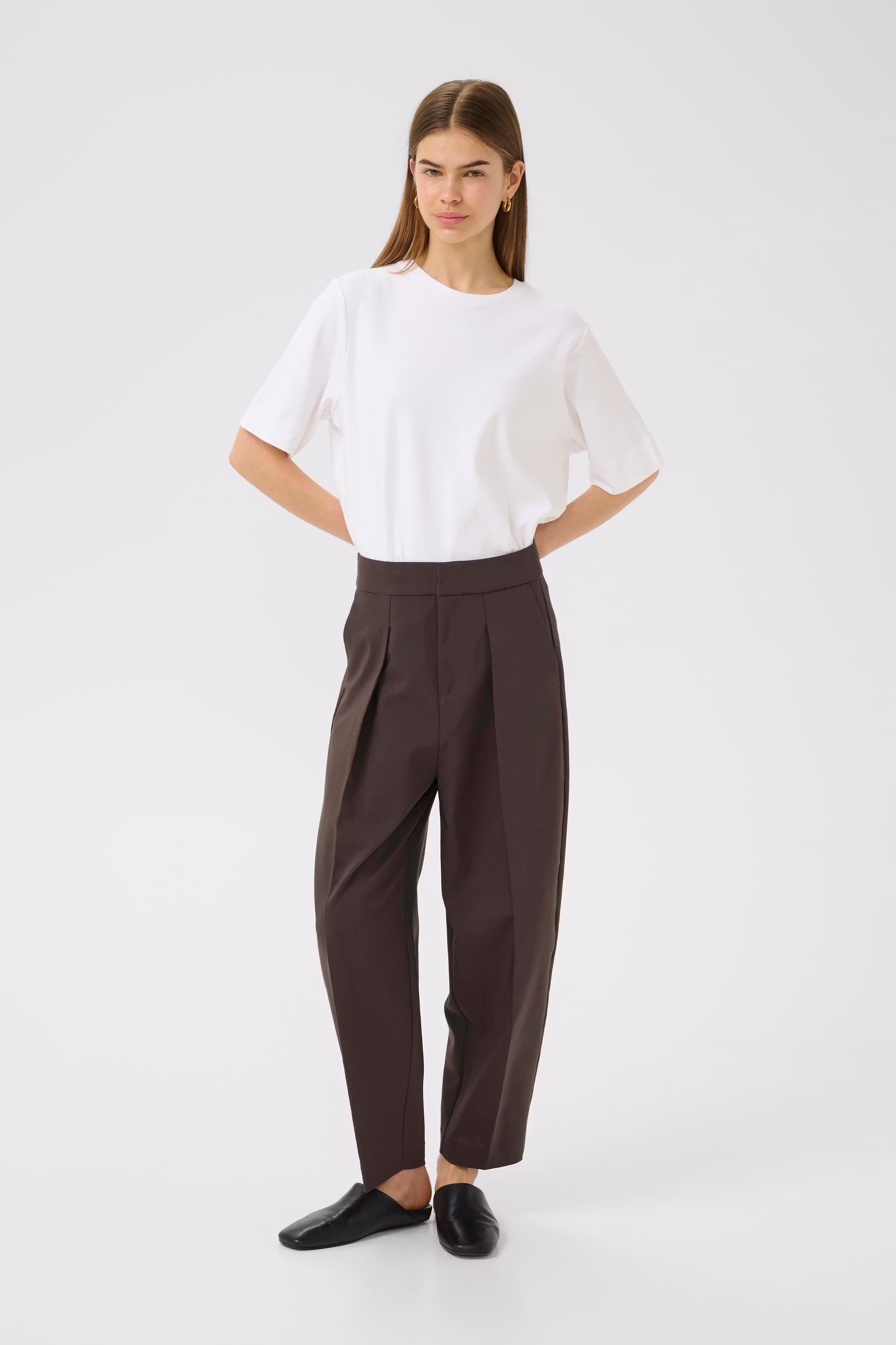 ZellaIW Barrel Trousers LOOKBOOK FRONT 30107207-190910