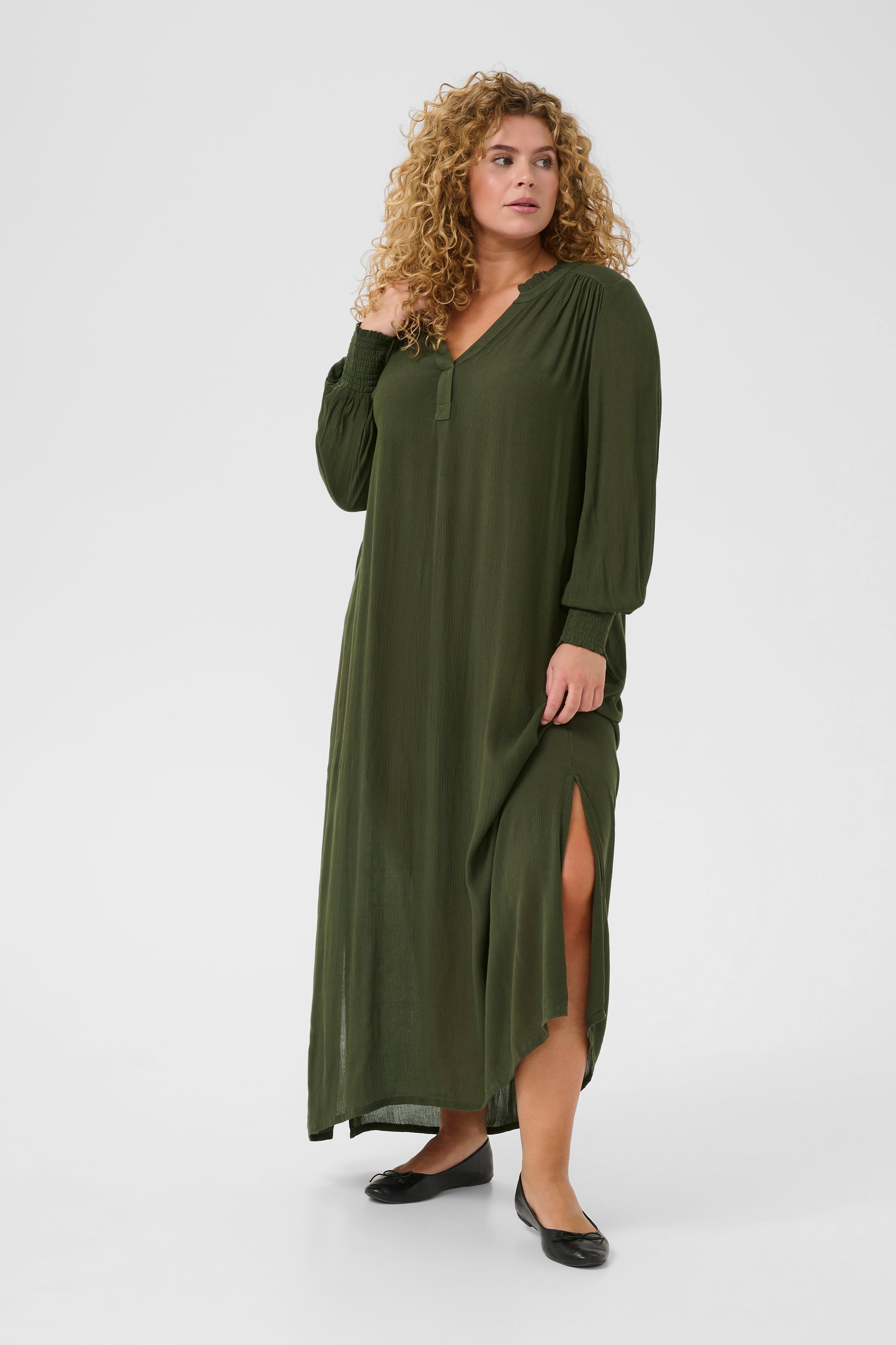 KCmiriam Dress LOOKBOOK FRONT 10581690-190414