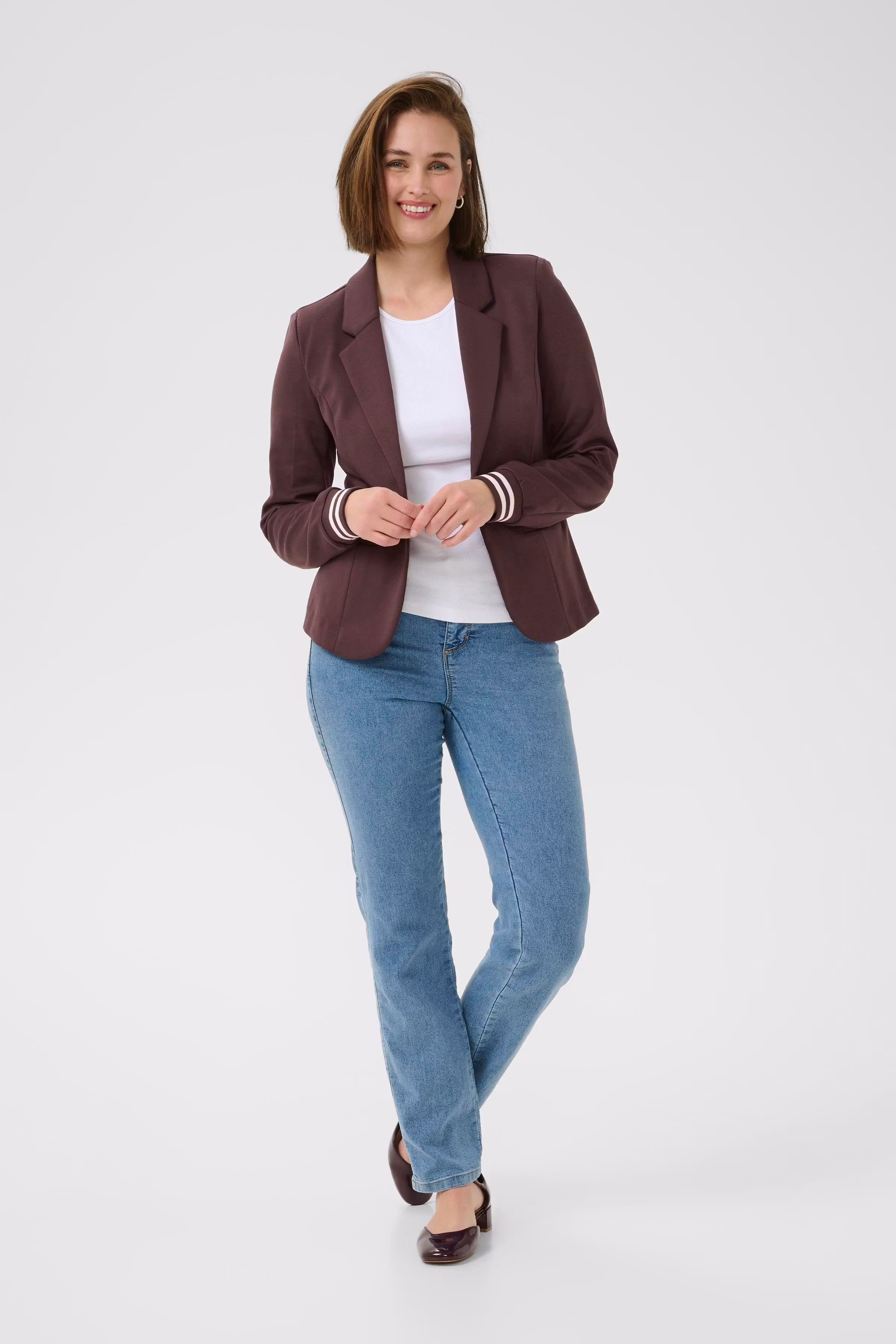 KAKinnie Blazer LOOKBOOK FRONT 10550800-108001