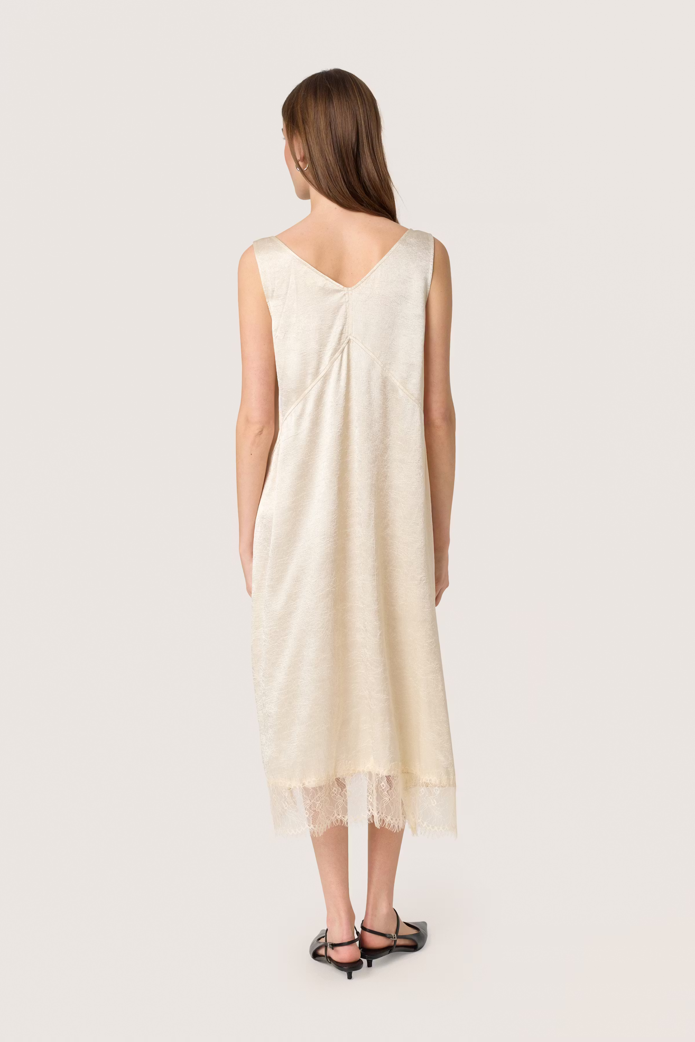 SLYennah Dress LOOKBOOK BACK 30408590-130907