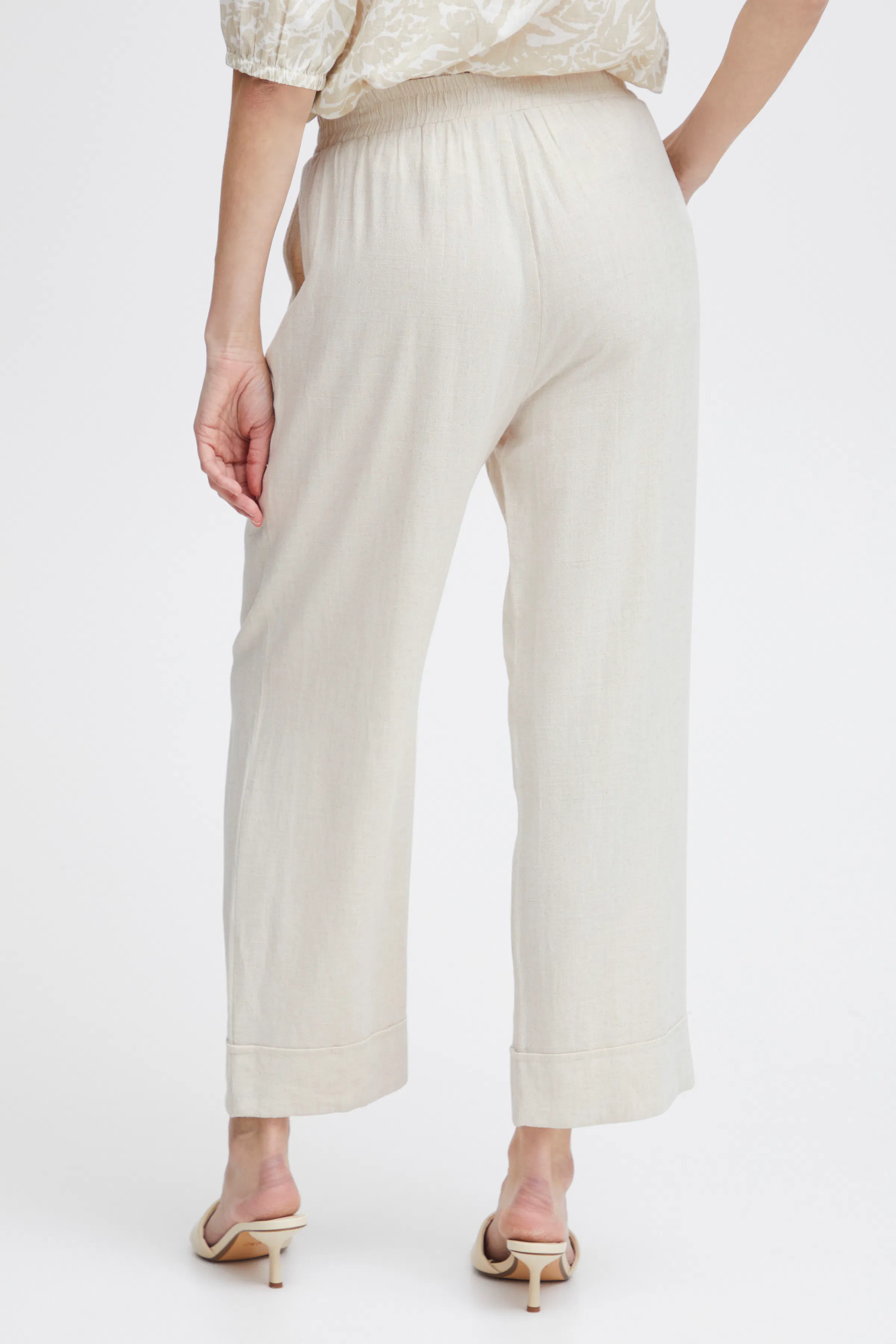 FRATEL Trousers LOOKBOOK BACK 20613570-1309051
