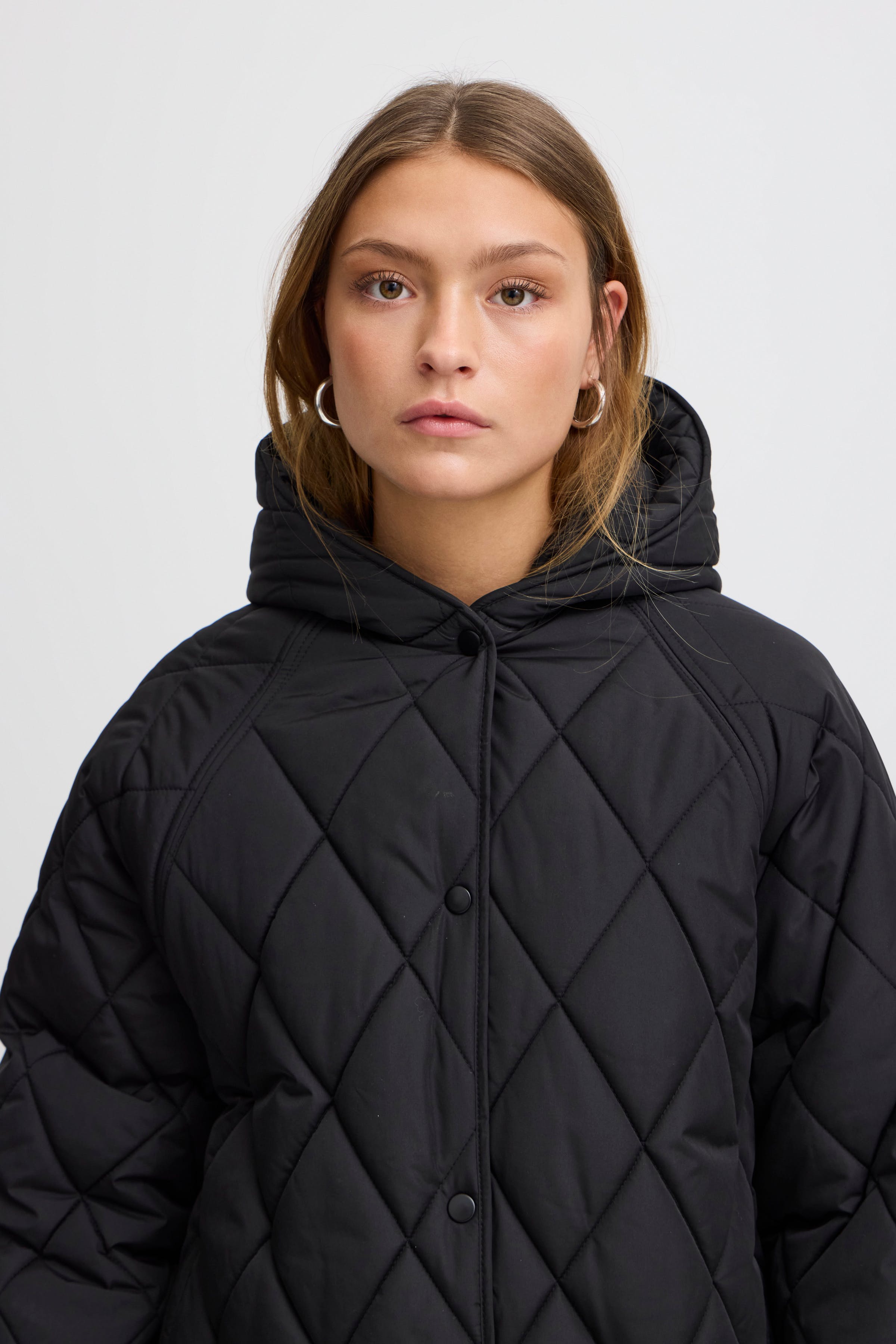 IHHANSA Oberbekleidung LOOKBOOK DETAIL 20116646-194008