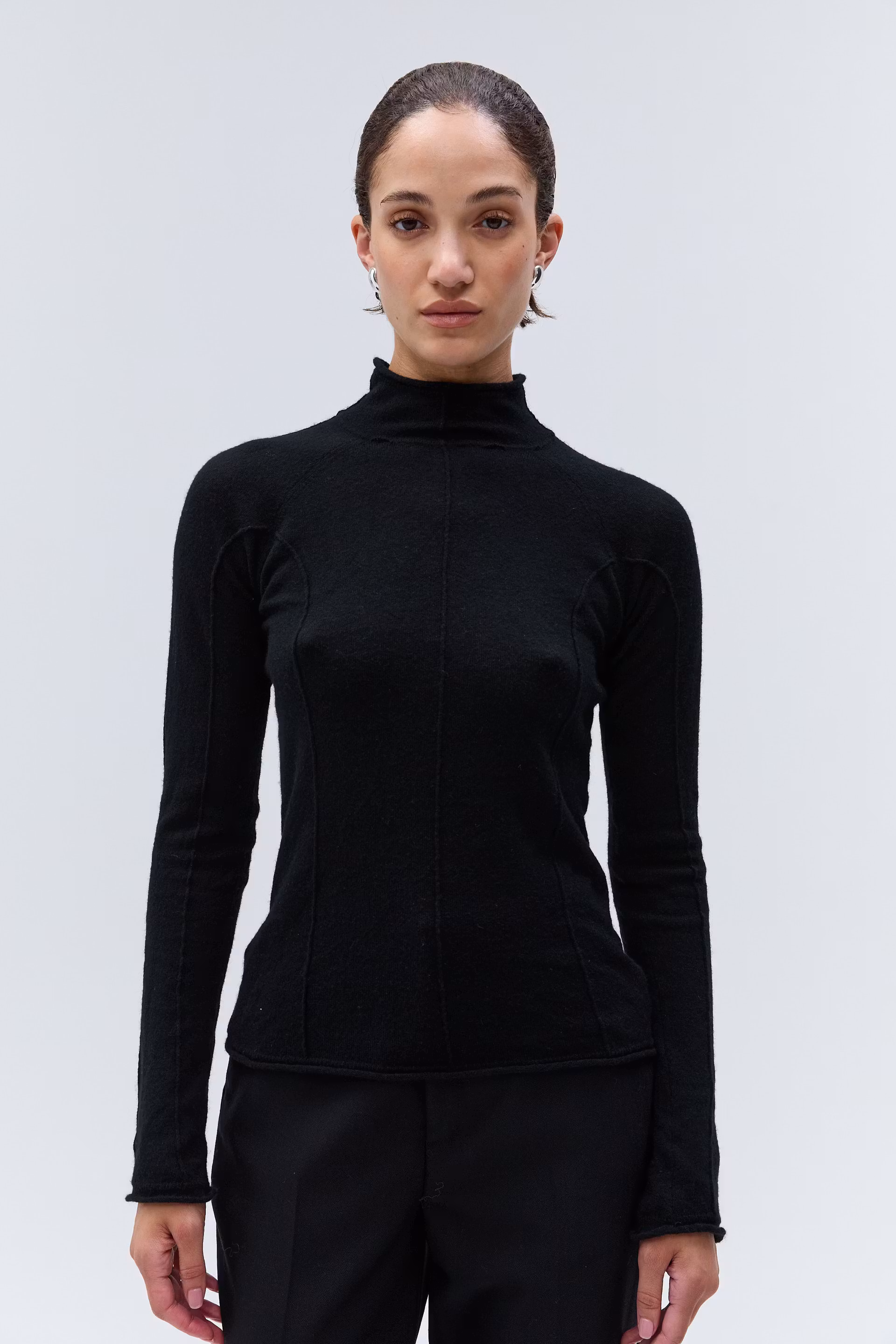 IOFabienne Pullover LOOKBOOK FRONT 30600030-BK999