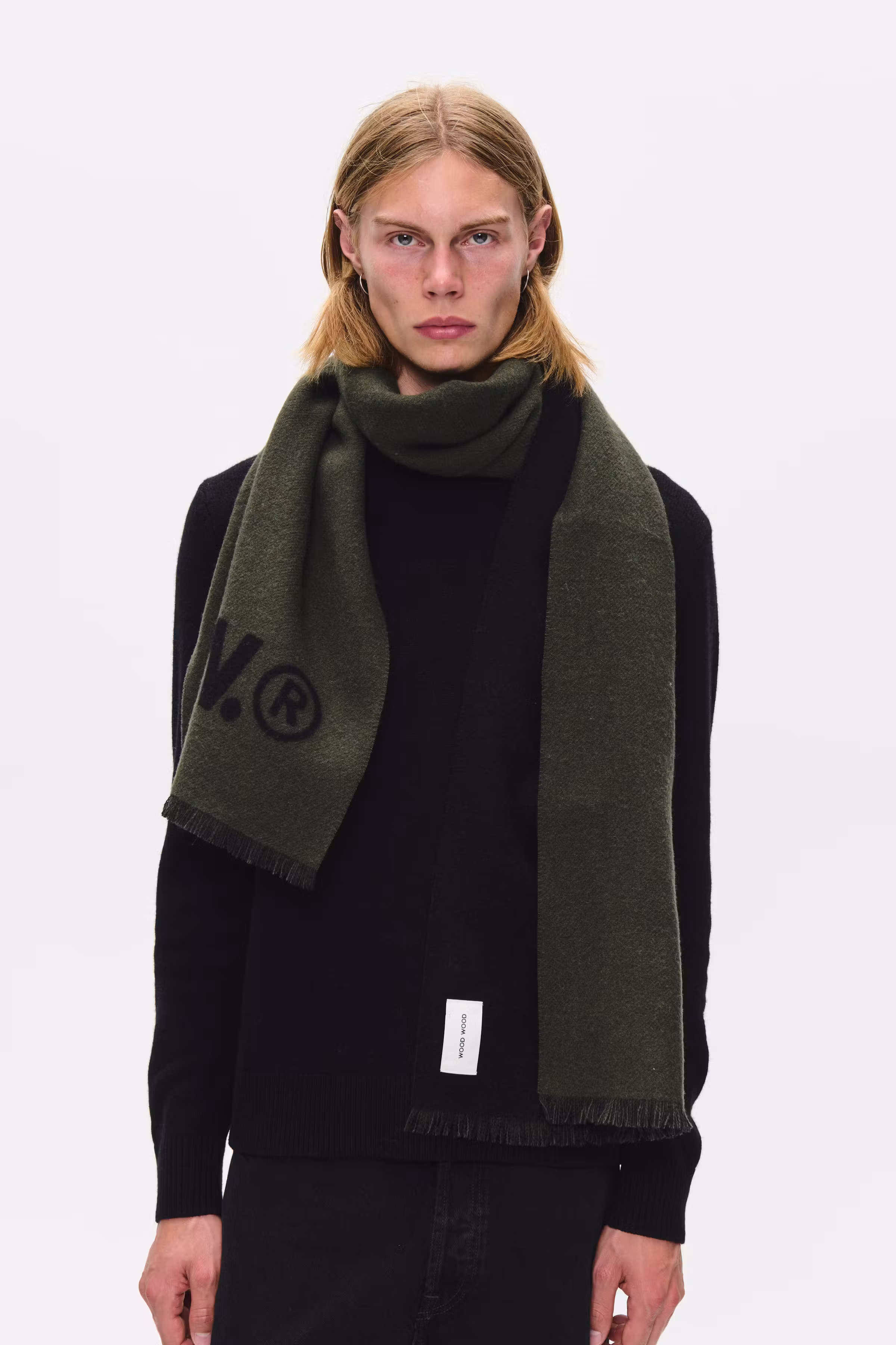 WWJackson Scarf LOOKBOOK FRONT 30252164-190413