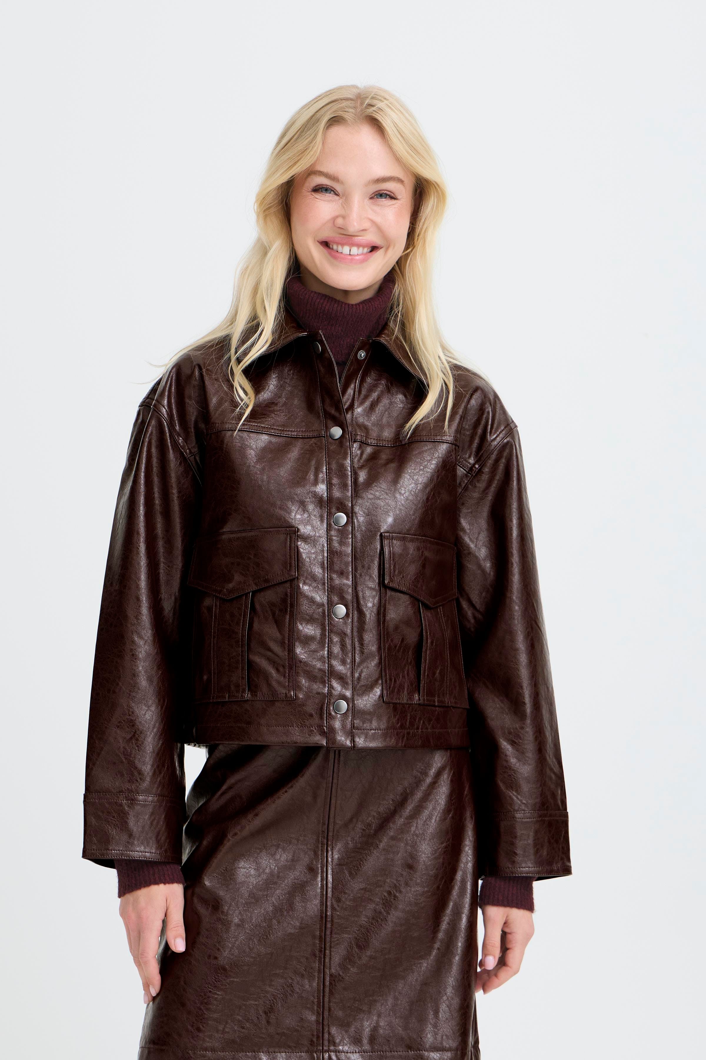 BYDAINA Casual Jacke LOOKBOOK FRONT 20818147-191110