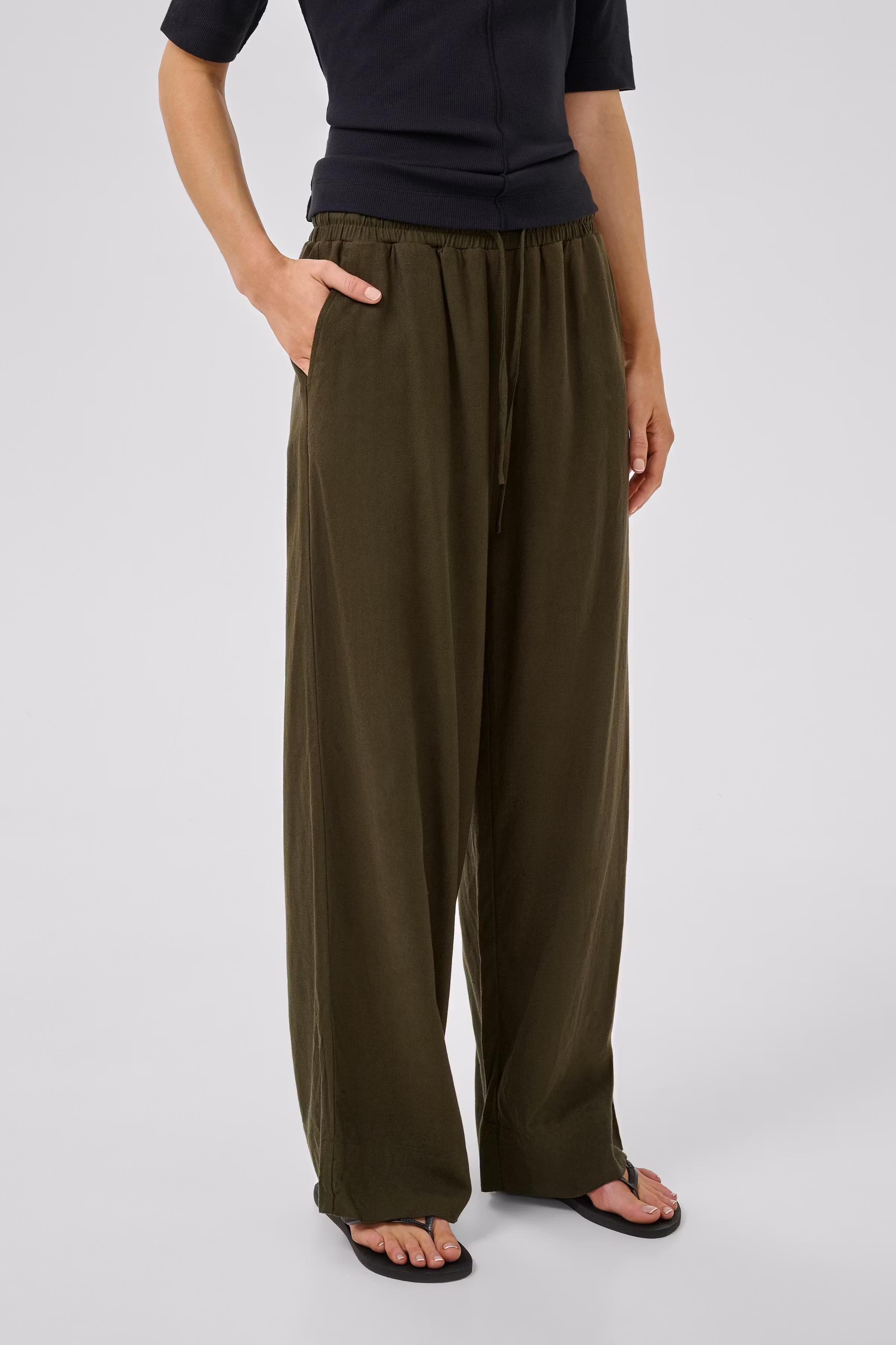 DiasMW Linen Trousers LOOKBOOK FRONT 10704701-190414