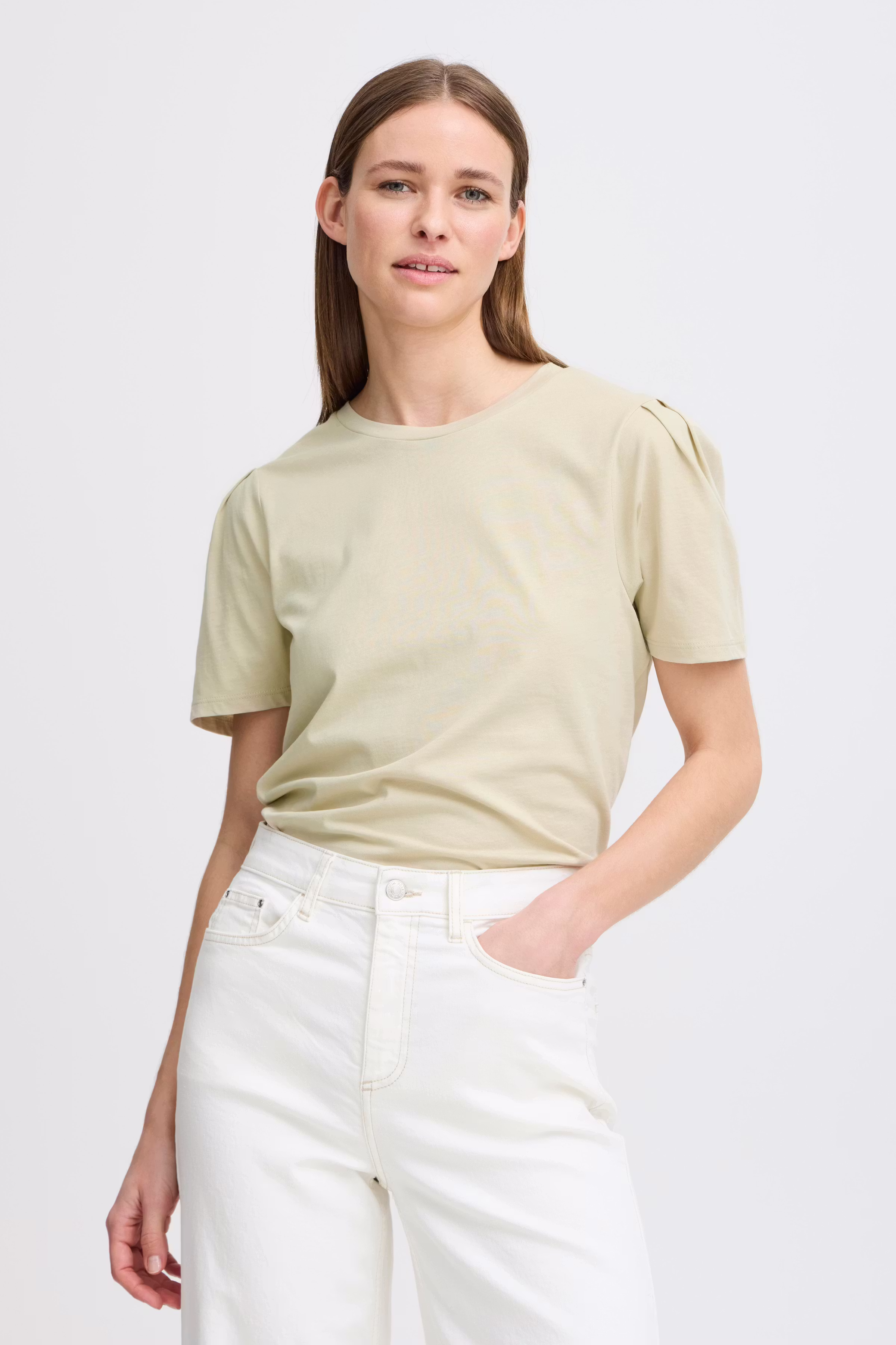 BXPILVE T-shirt LOOKBOOK FRONT 20815033-140708