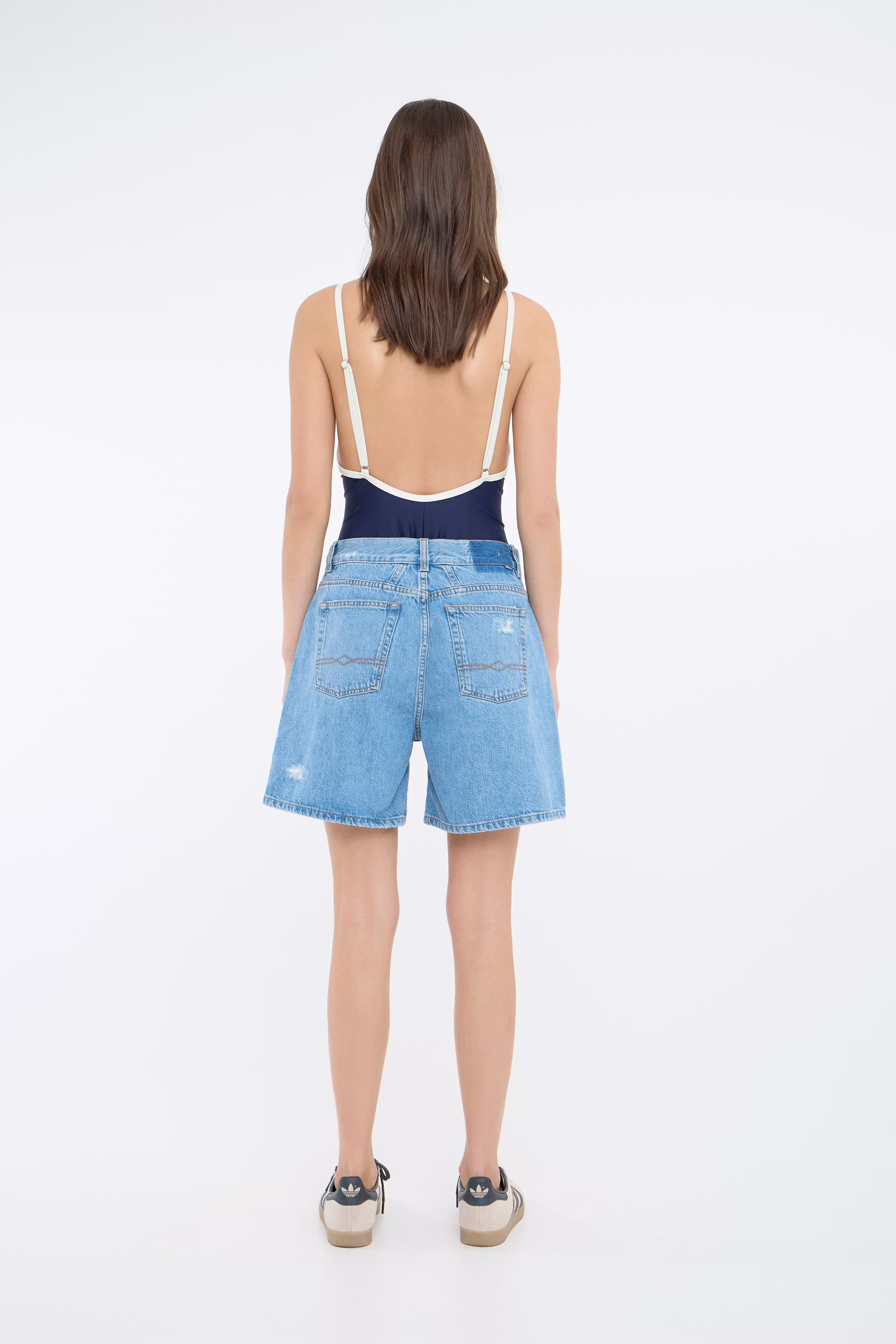 BASERRE Shorts LOOKBOOK BACK 50405171-204625
