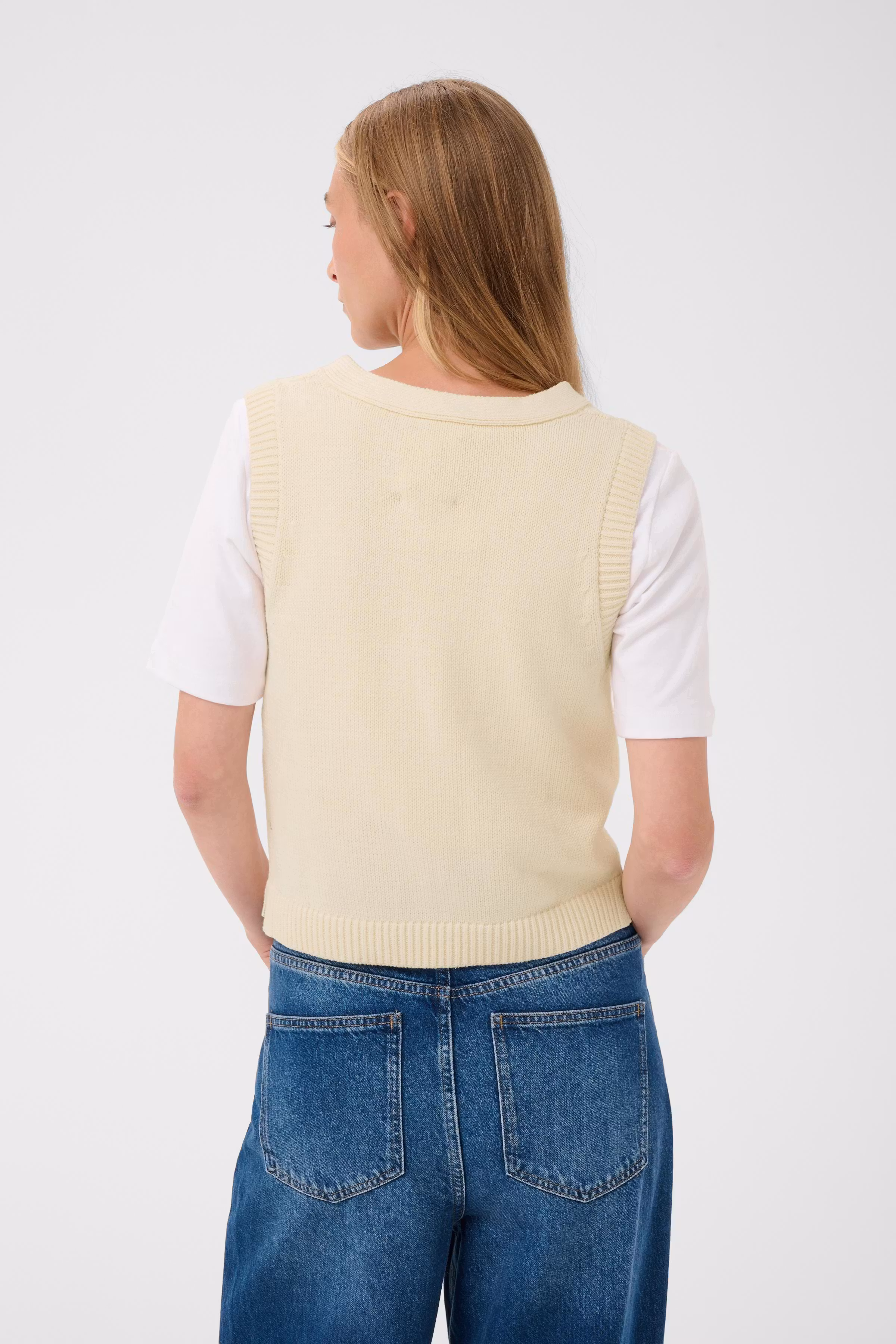 ChristinPW Vest LOOKBOOK BACK 30310791-120304