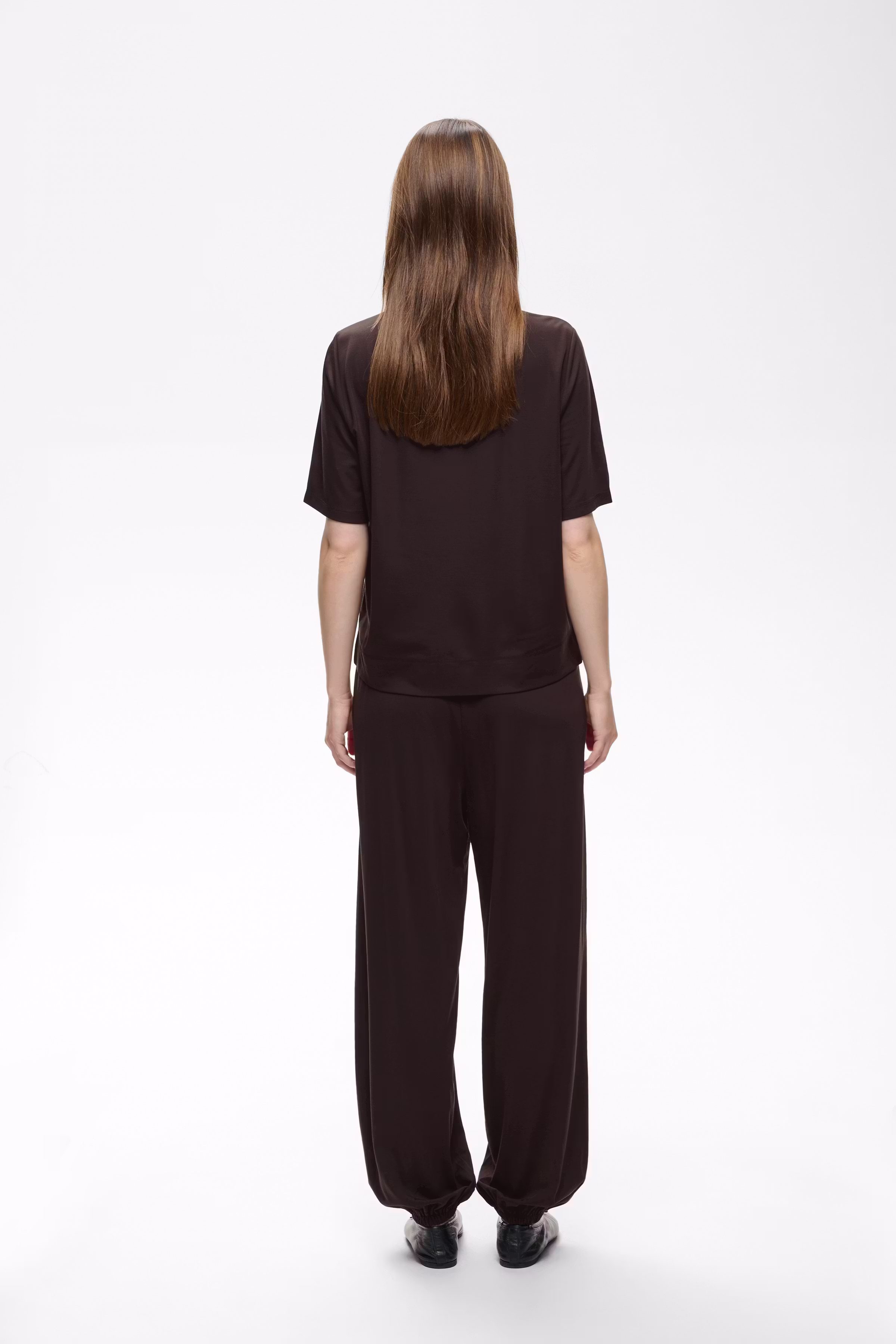TrissaIW T-shirt LOOKBOOK BACK 30111343-191109