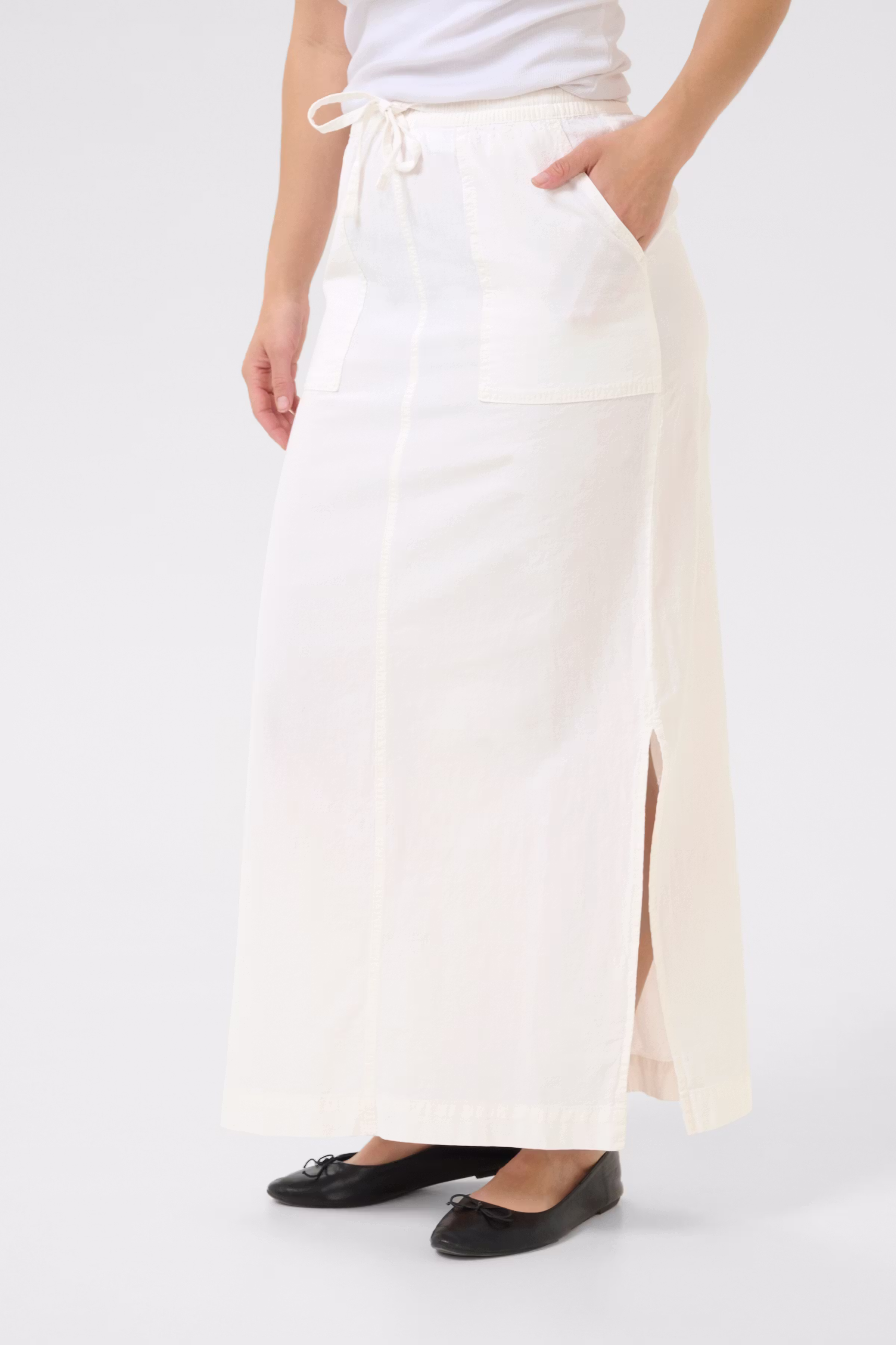 KAnaya Skjørt LOOKBOOK FRONT 10509504-110602