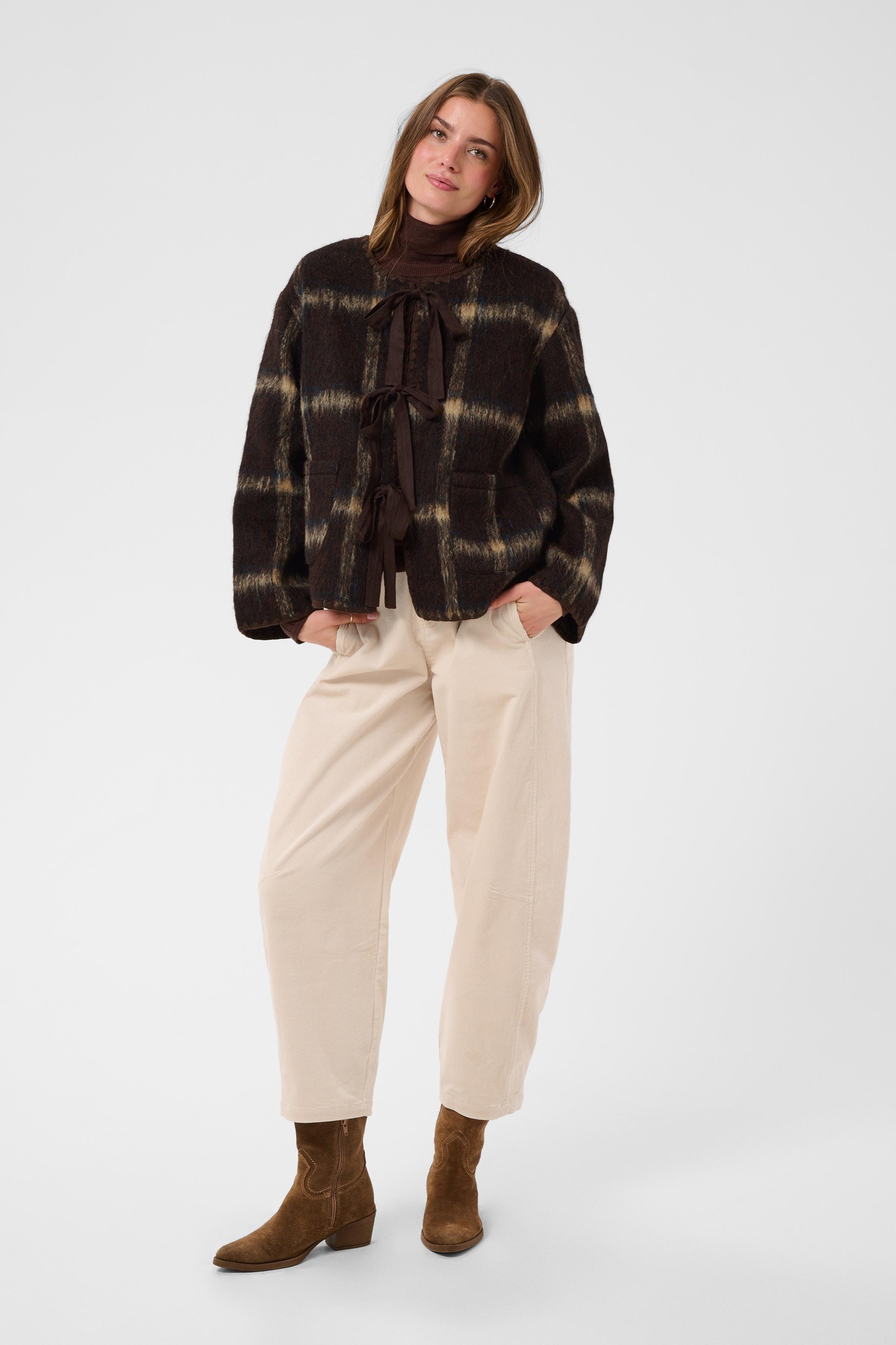 CRAnnica Casual jakke LOOKBOOK FRONT 10615502-1000184