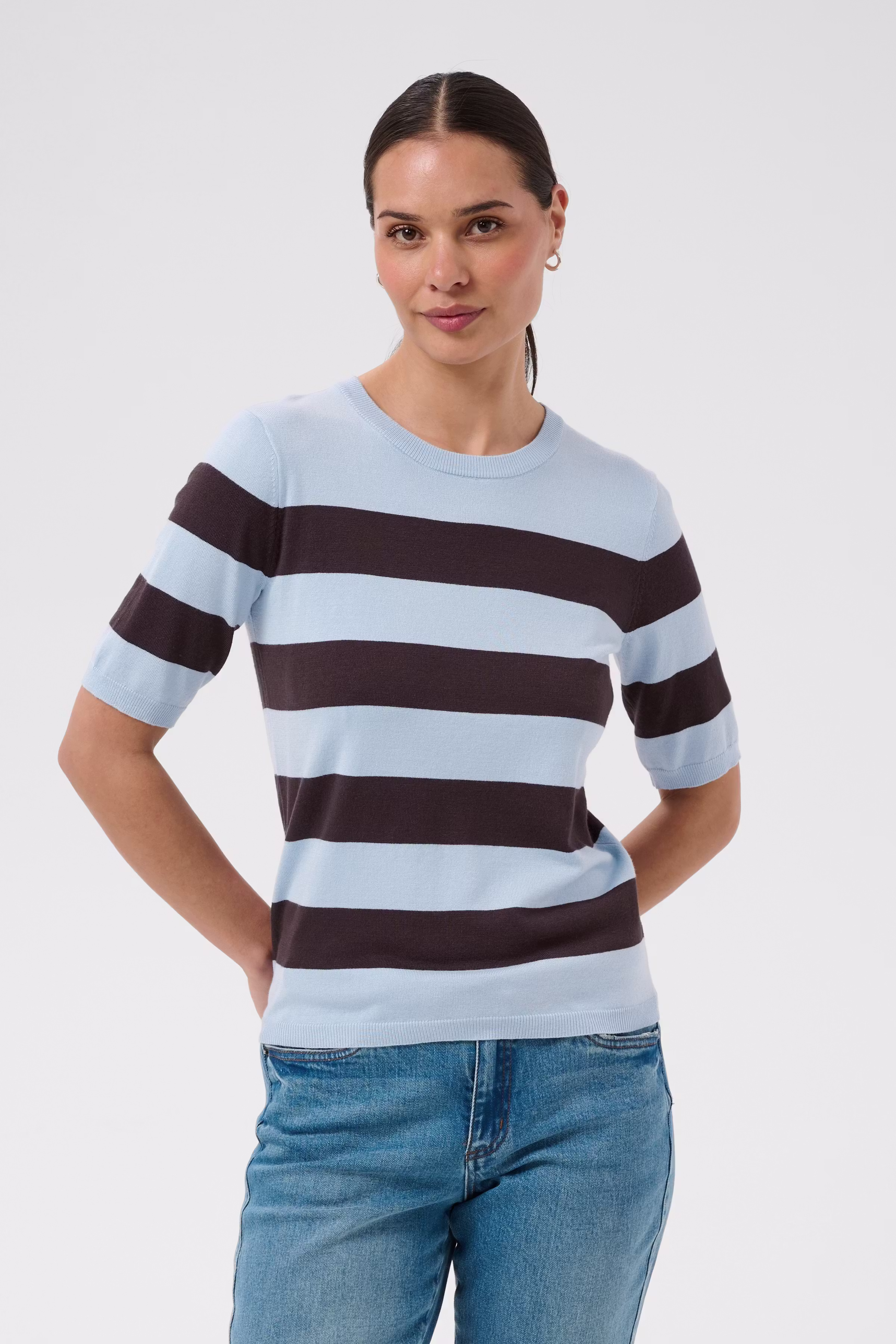 KAlizza Pullover LOOKBOOK FRONT 10508410-109657