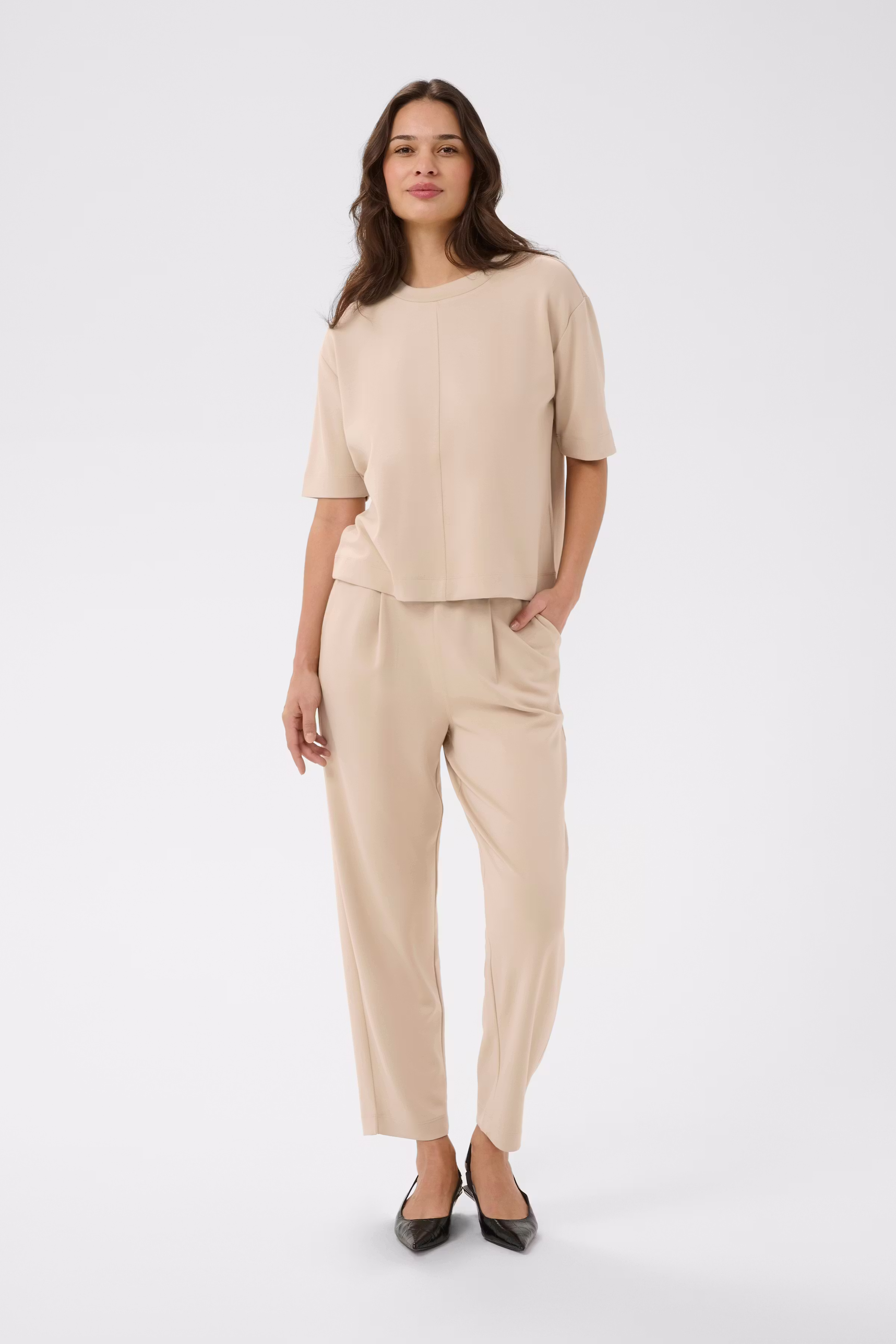 KAannie T-shirt LOOKBOOK FRONT 10511809-151305