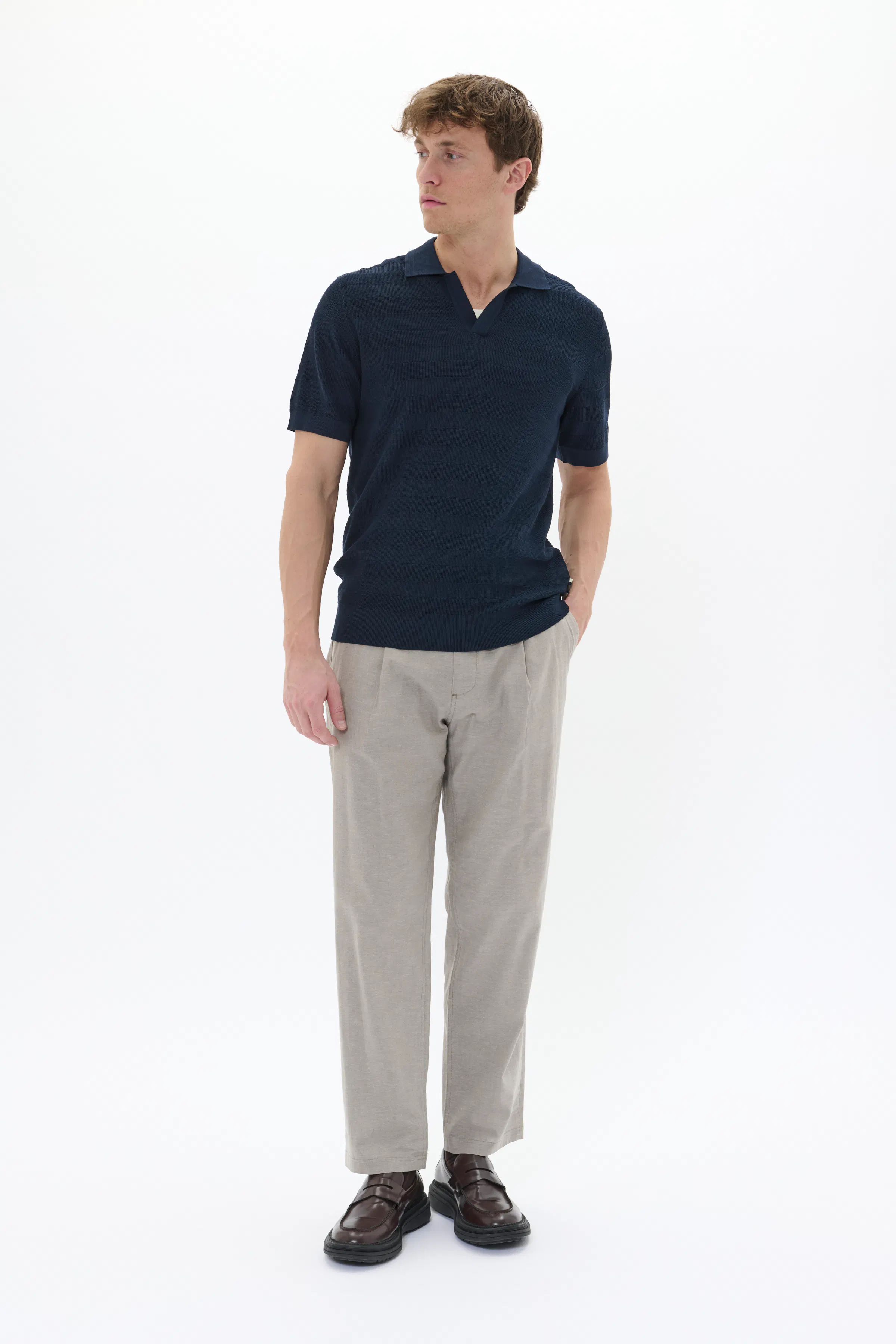 MApolo Heritage Pullover LOOKBOOK FRONT 30207800-194011