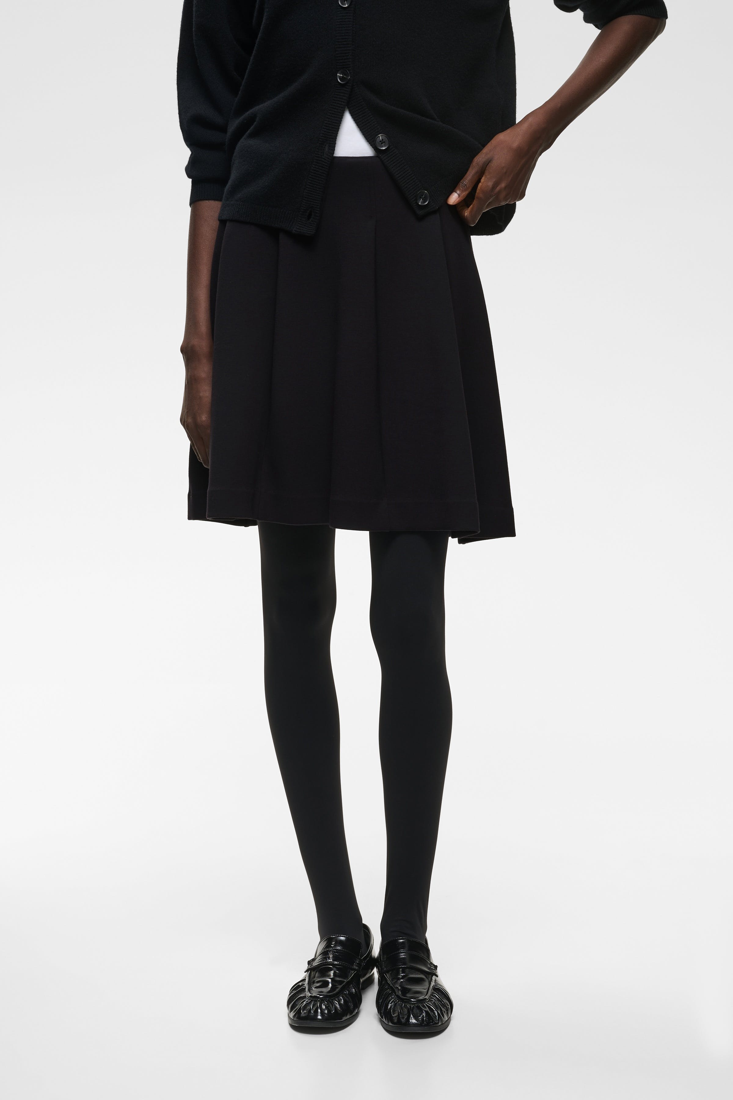 BAYAIW Skirt LOOKBOOK FRONT 30113049-194008