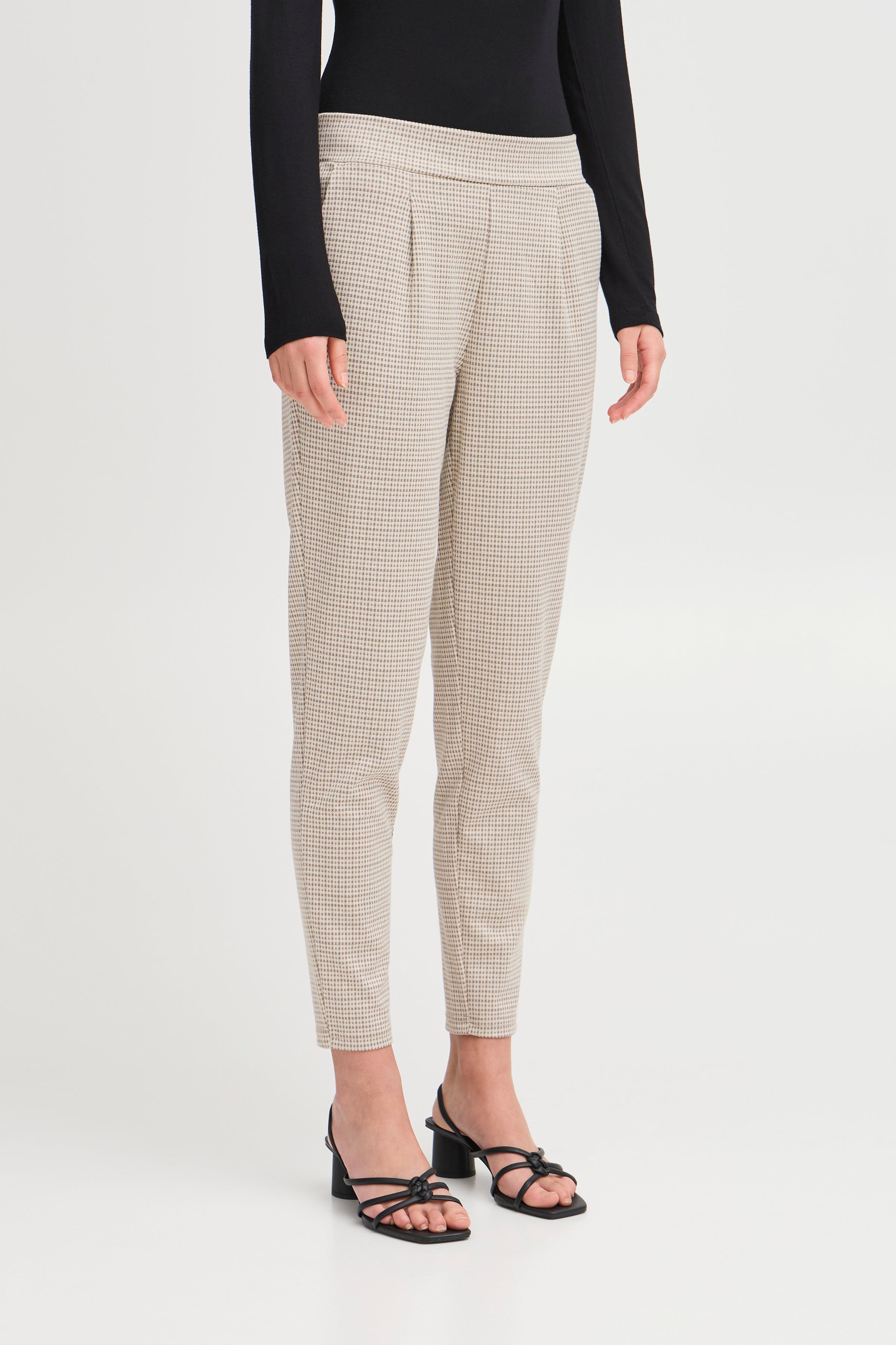 IHKATE Trousers LOOKBOOK FRONT 20115721-130907