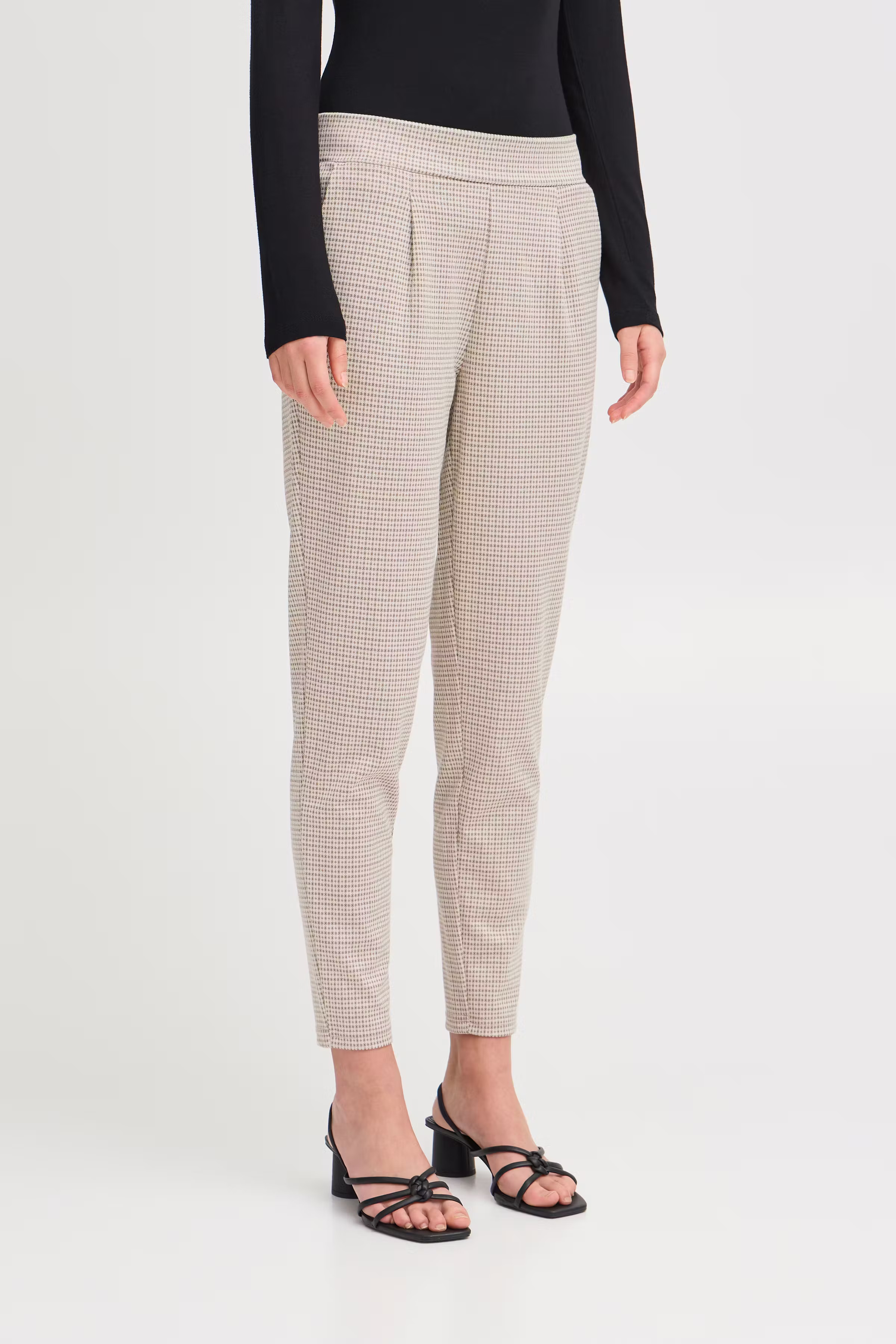 IHKATE Trousers LOOKBOOK FRONT 20115721-130907